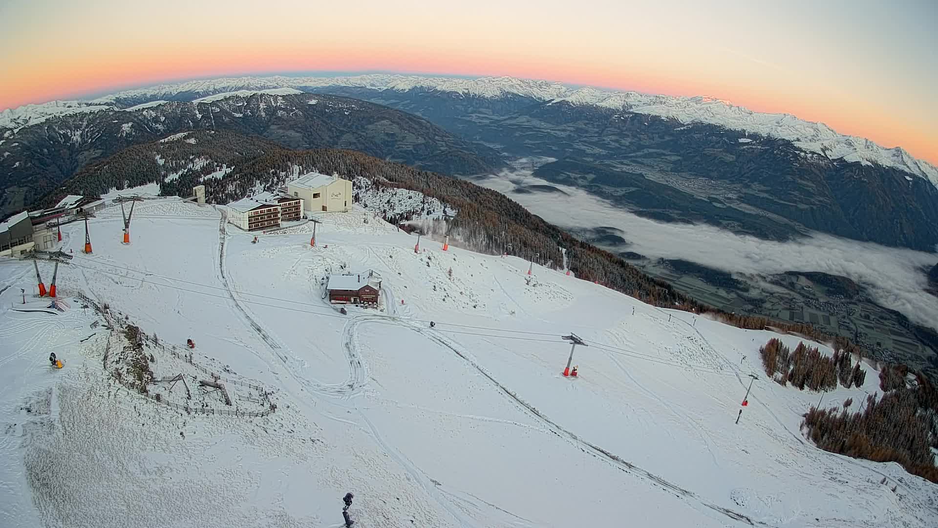 Stazione sciistica di Plan de Corones | vista su Brunico