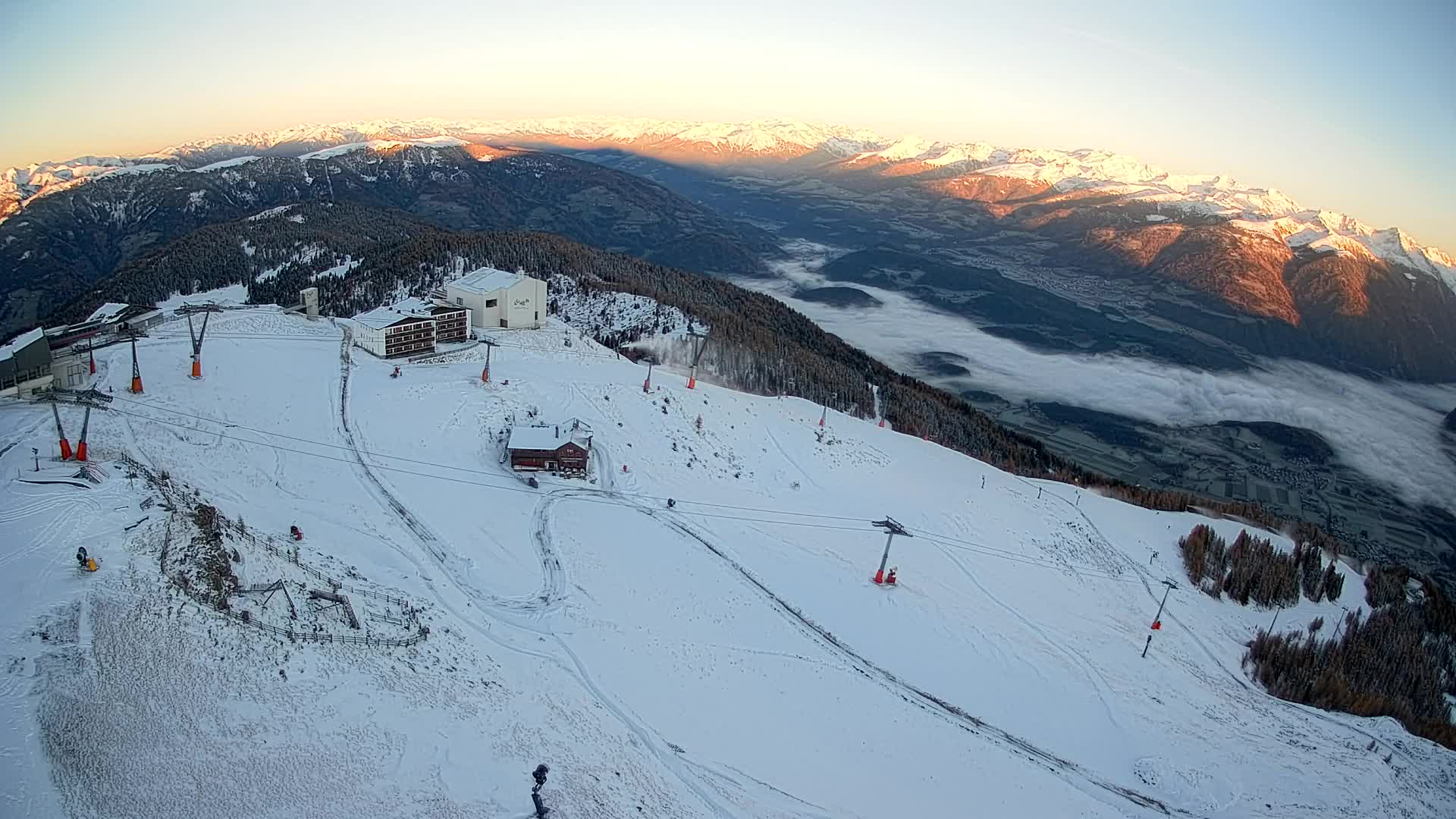 Stazione sciistica di Plan de Corones | vista su Brunico