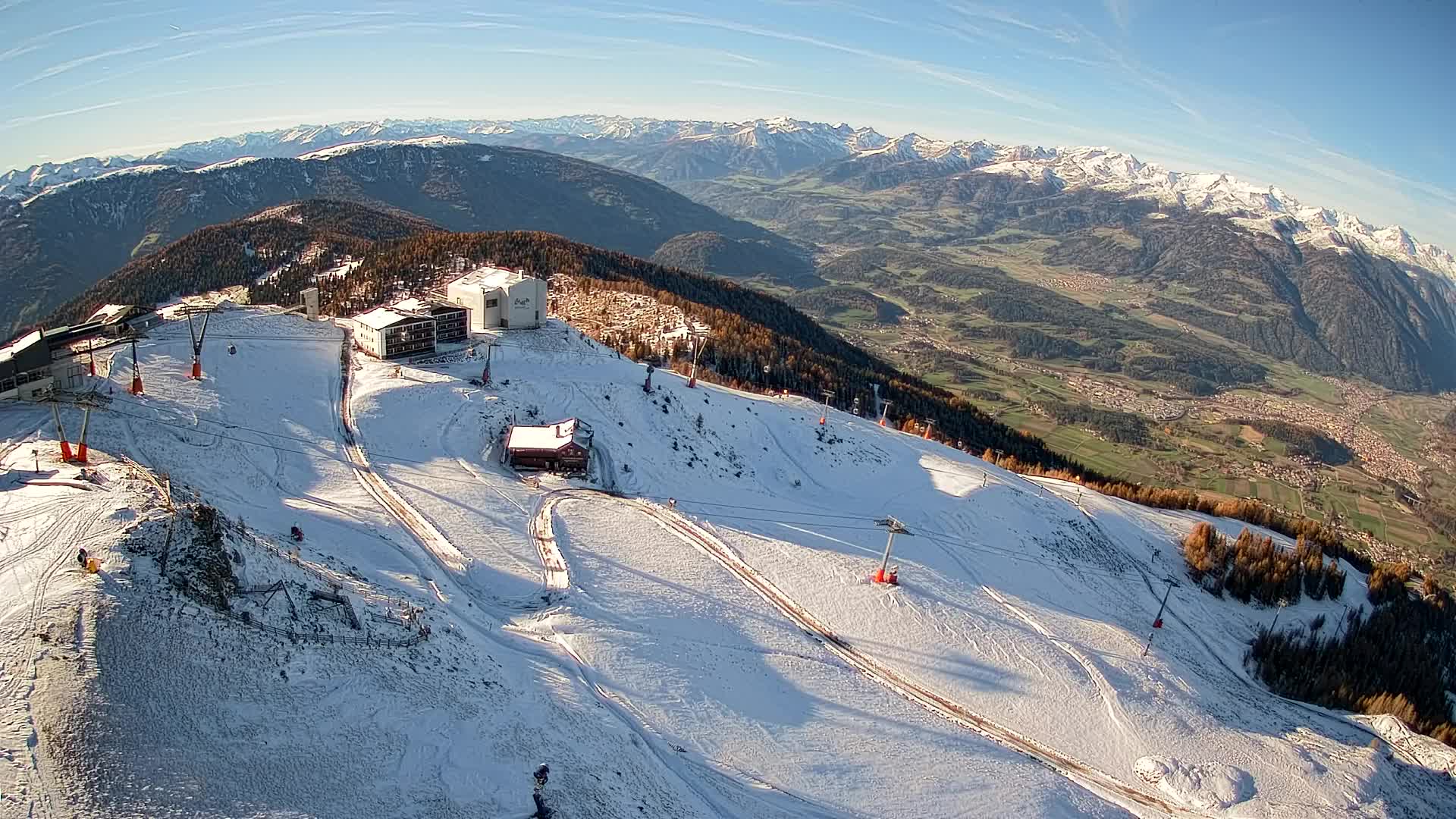 Cima estación de esquí Kronplatz | vista hacia Brunico