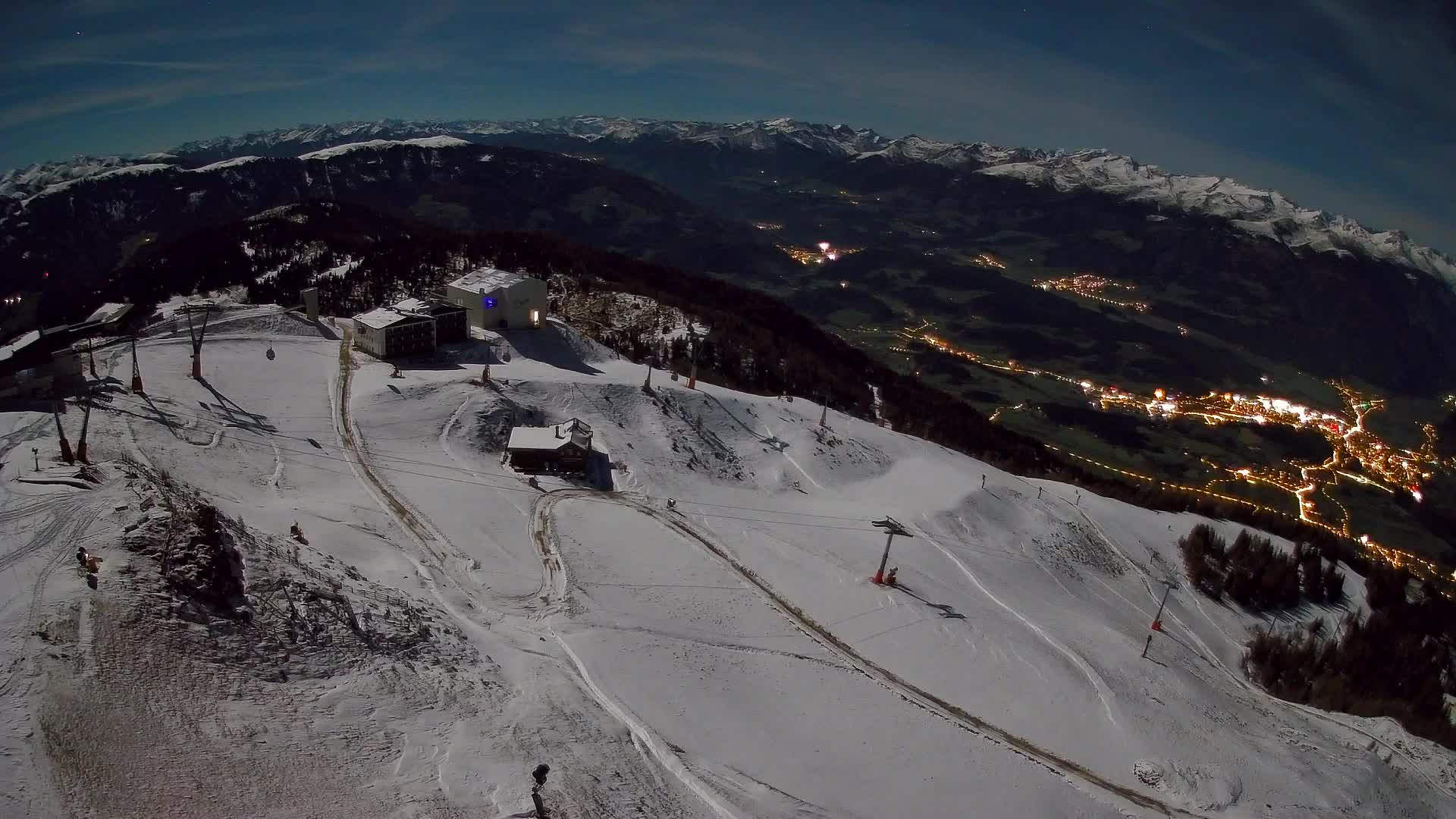 Skigebiet Kronplatz Gipfel | Blick auf Bruneck
