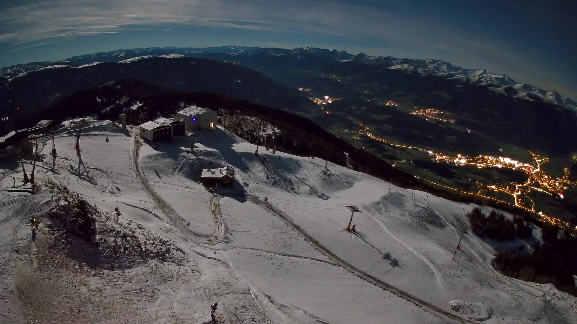 Kronplatz peak Ski resort | view to Bruneck