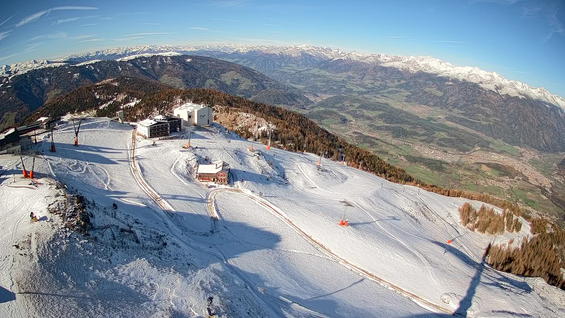 Skigebiet Kronplatz Gipfel | Blick auf Bruneck