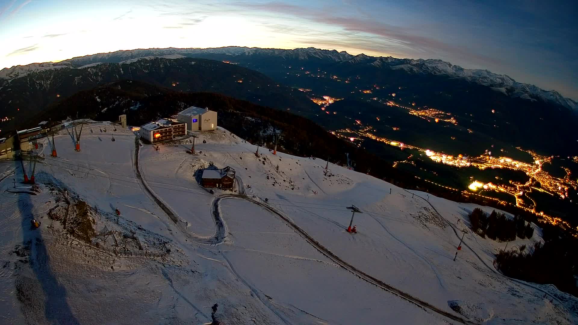 Stazione sciistica di Plan de Corones | vista su Brunico