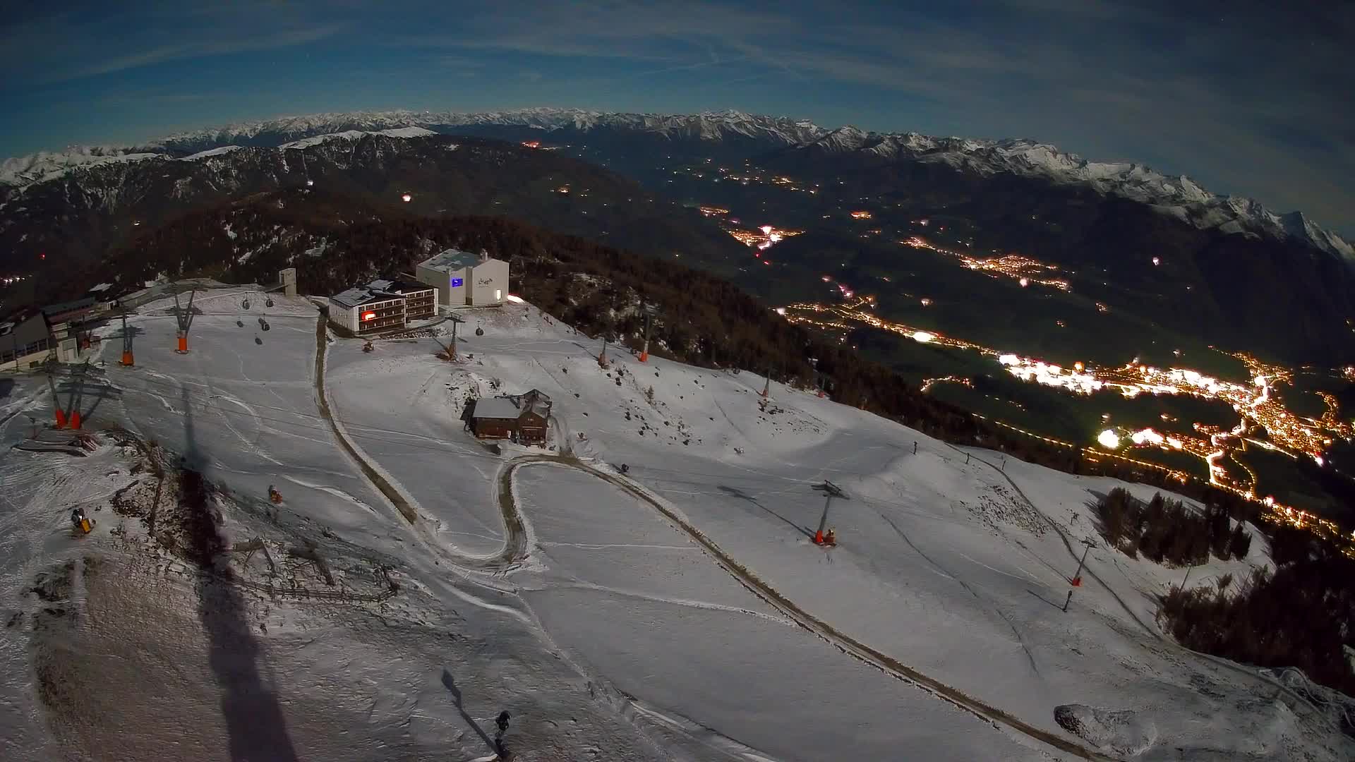 Skigebiet Kronplatz Gipfel | Blick auf Bruneck