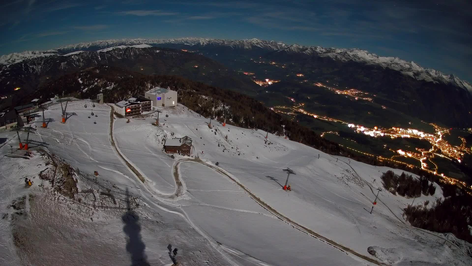 Stazione sciistica di Plan de Corones | vista su Brunico