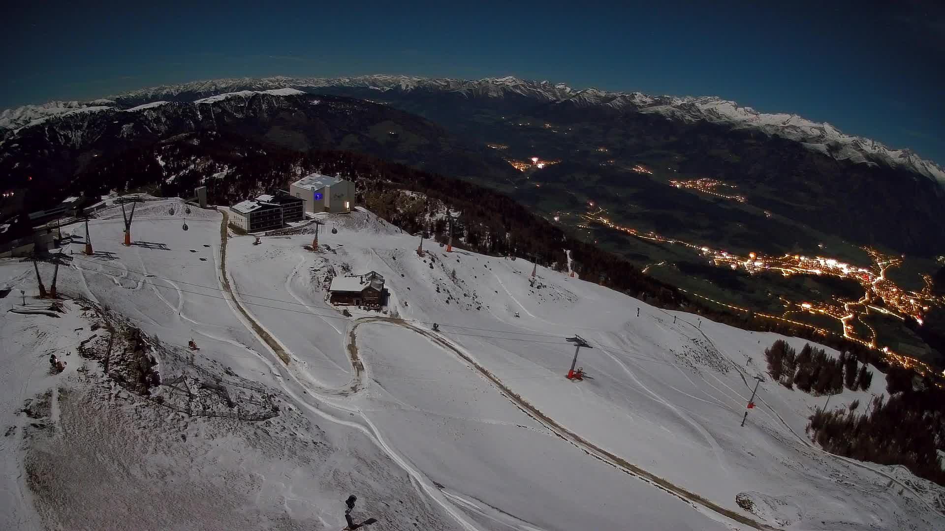 Kronplatz peak Ski resort | view to Bruneck
