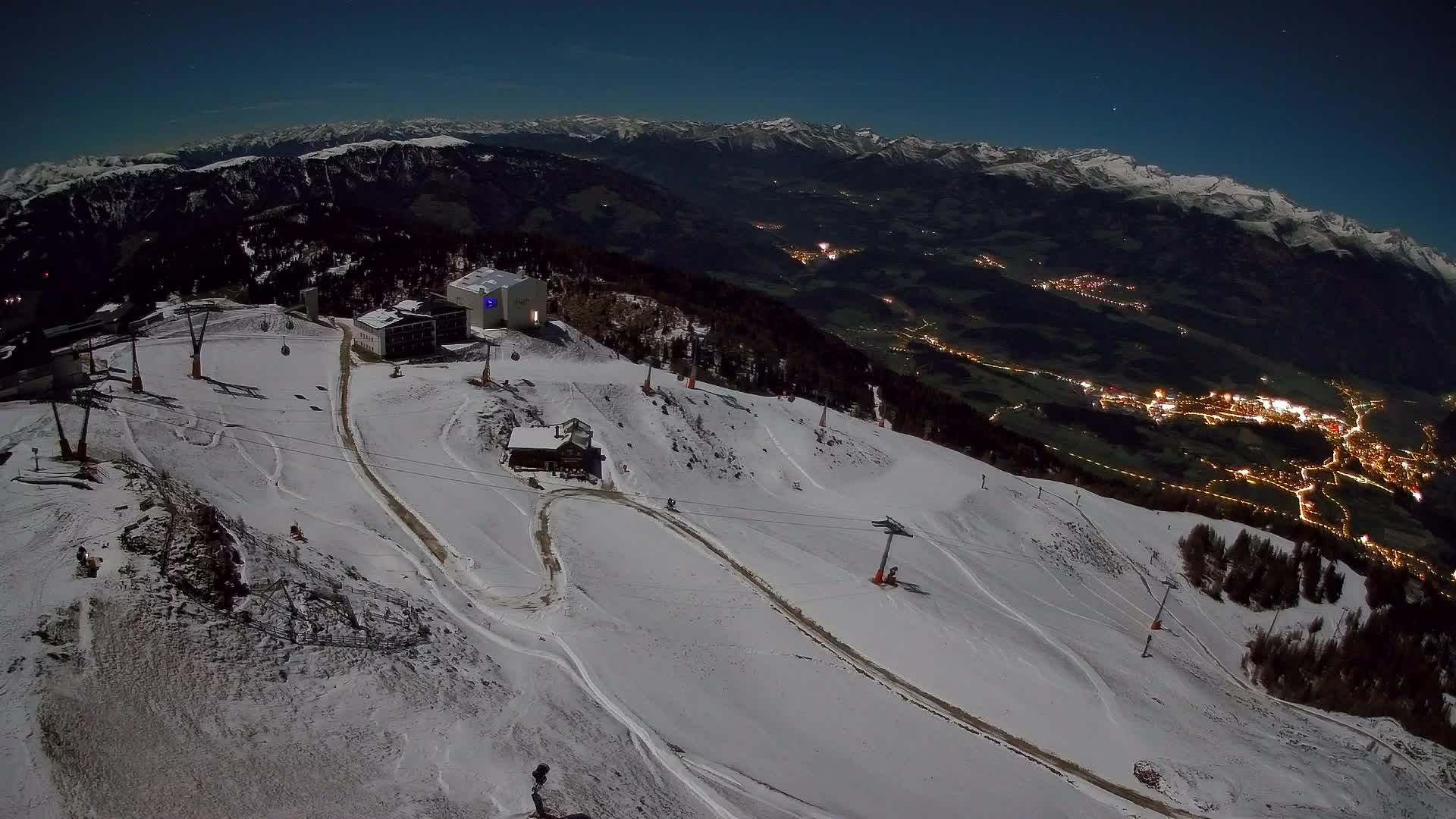 Skigebiet Kronplatz Gipfel | Blick auf Bruneck