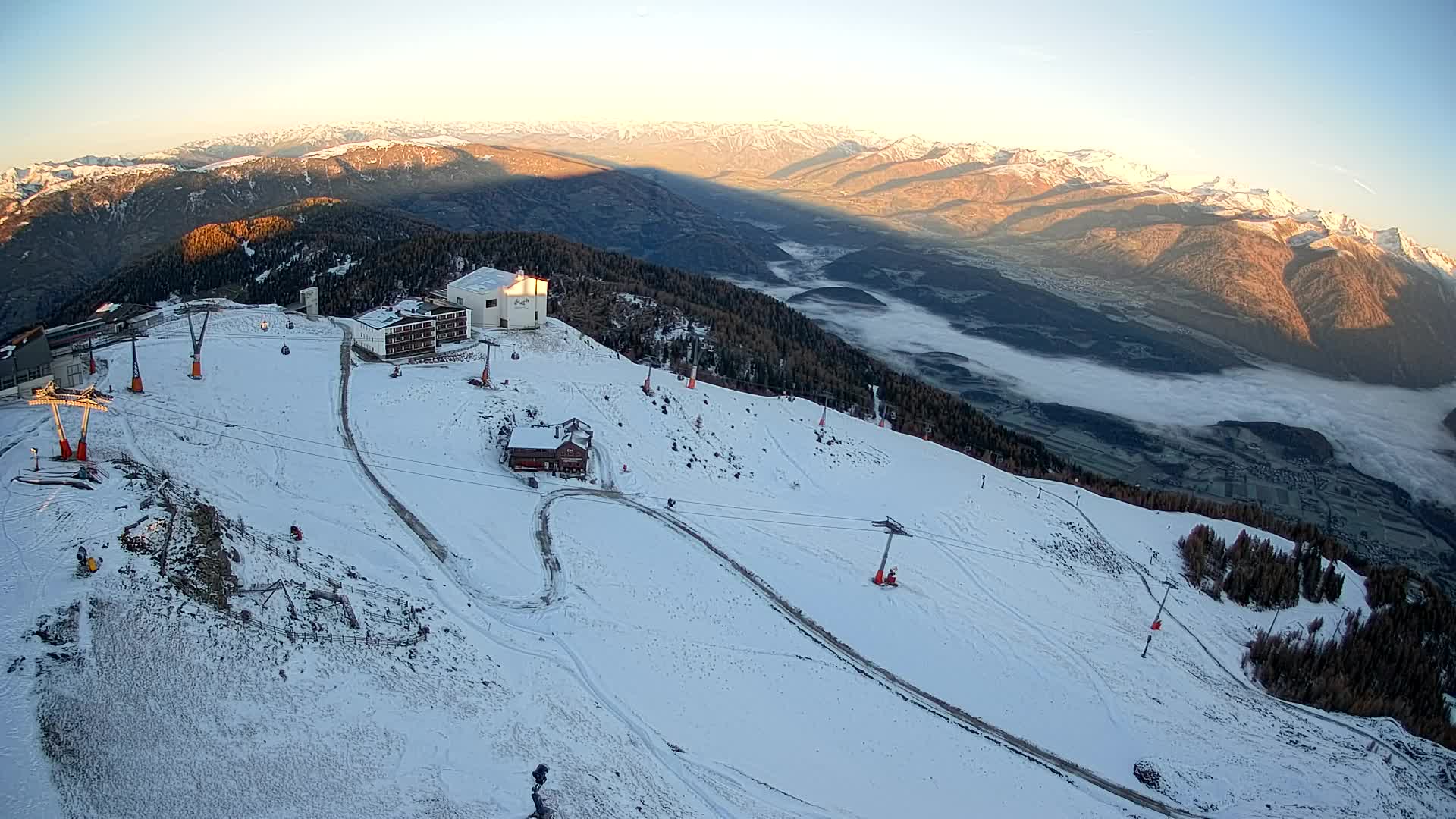 Station de ski Kronplatz sommet | vue sur Brunico