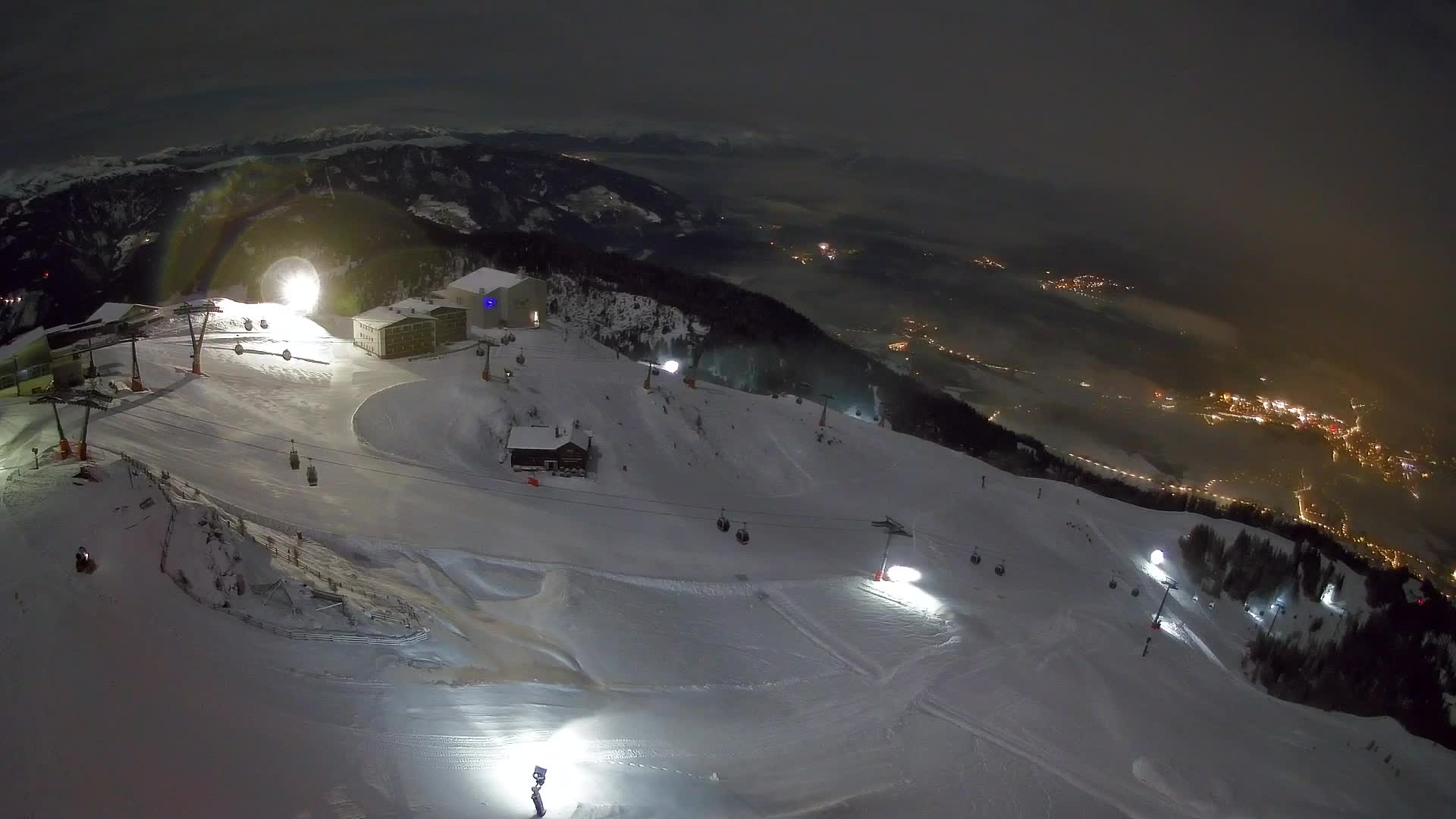 Stazione sciistica di Plan de Corones | vista su Brunico