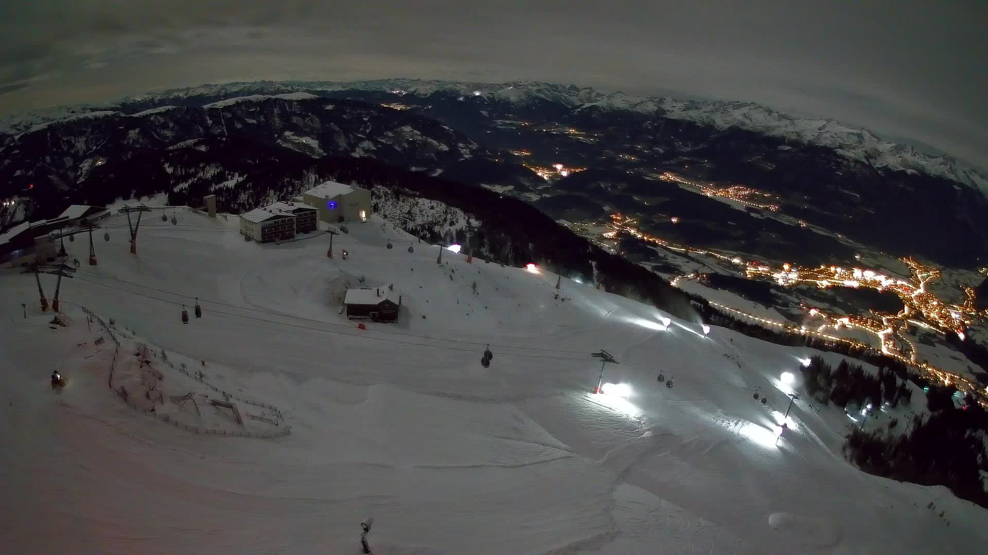 Skigebiet Kronplatz Gipfel | Blick auf Bruneck