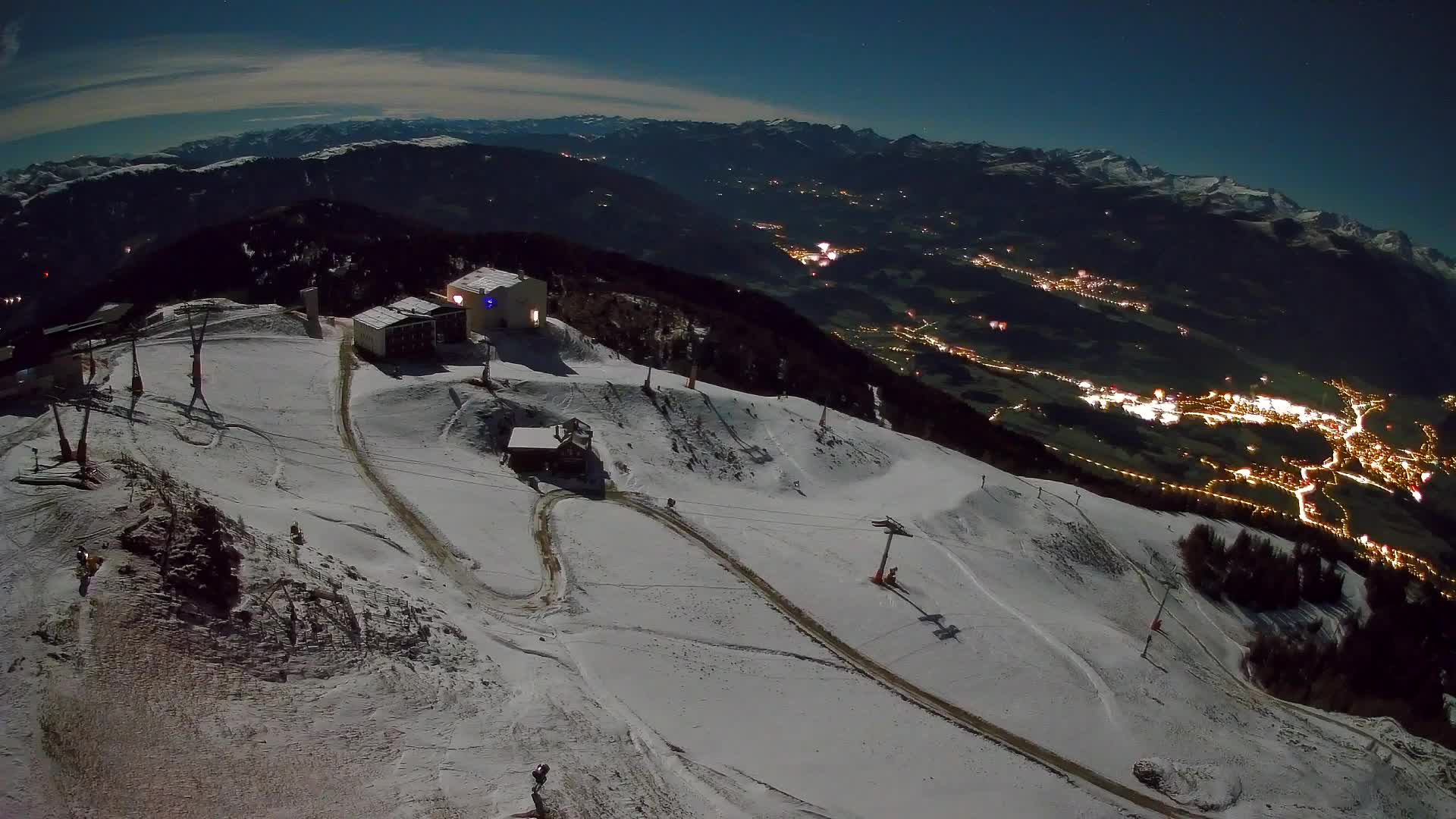 Kronplatz peak Ski resort | view to Bruneck