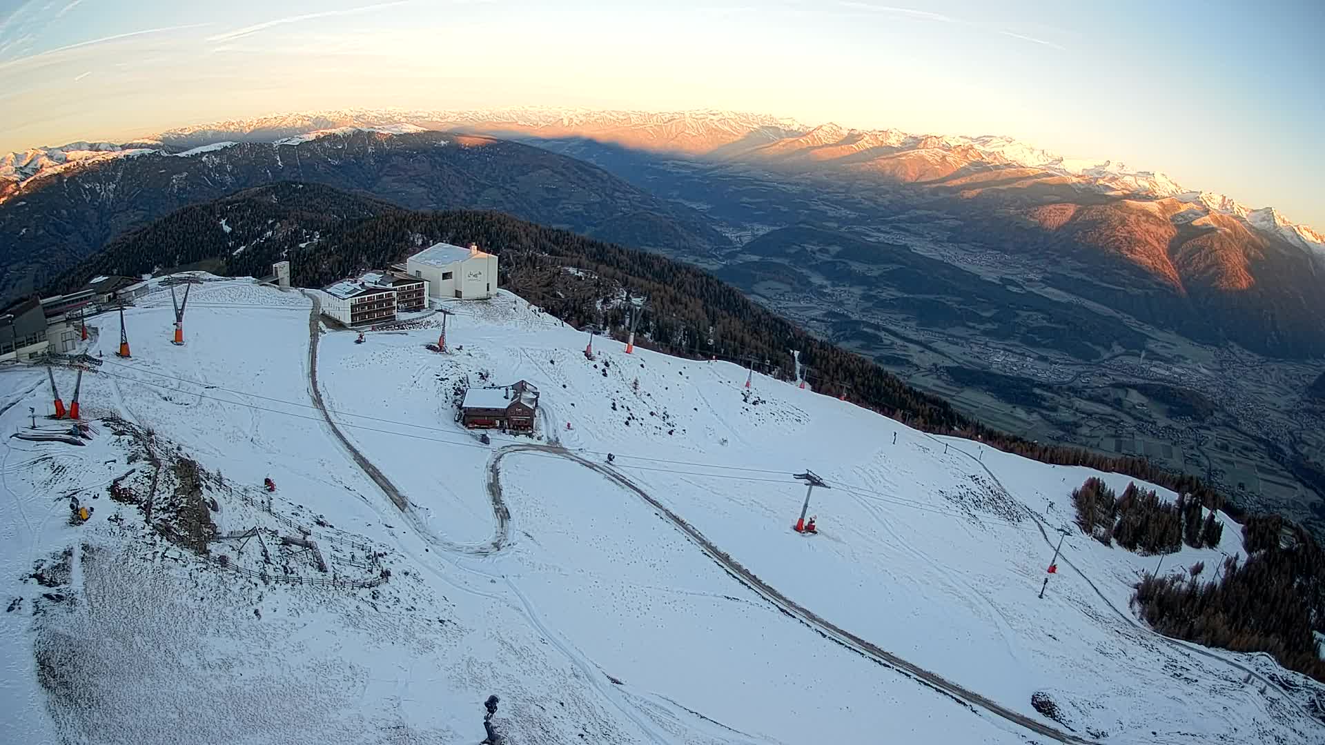 Station de ski Kronplatz sommet | vue sur Brunico
