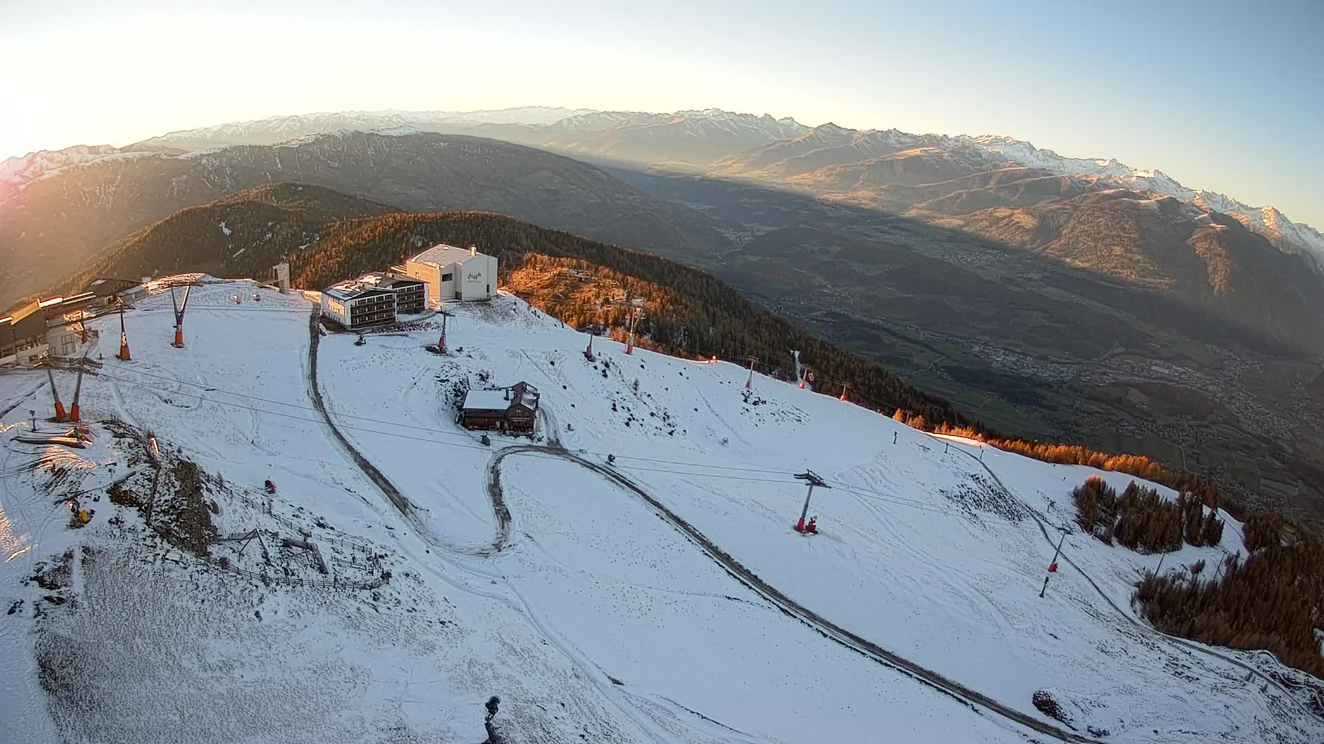 Stazione sciistica di Plan de Corones | vista su Brunico