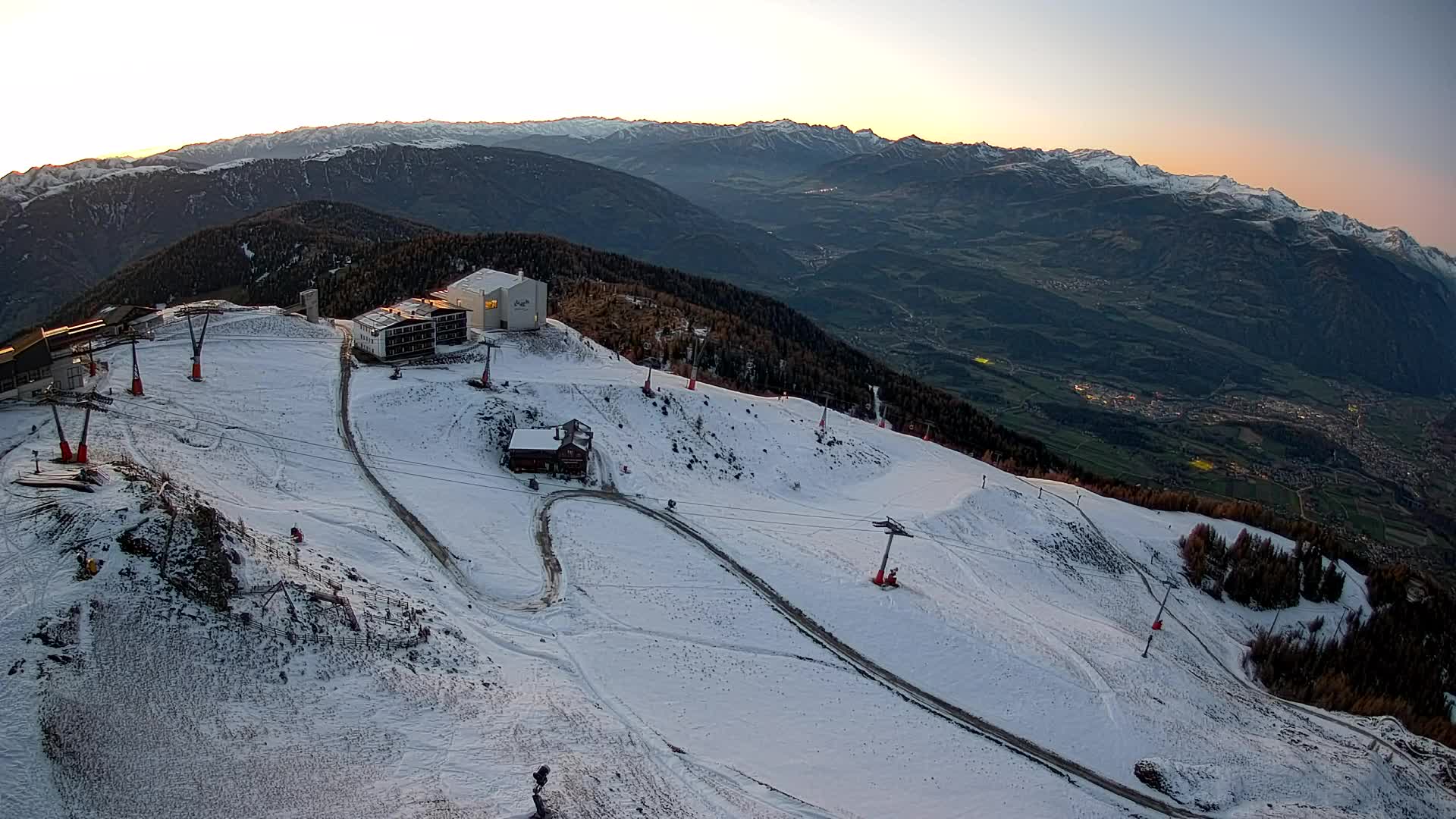 Stazione sciistica di Plan de Corones | vista su Brunico