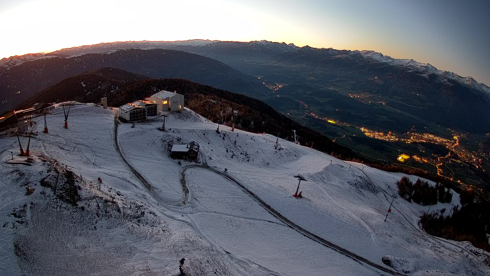 Skigebiet Kronplatz Gipfel | Blick auf Bruneck