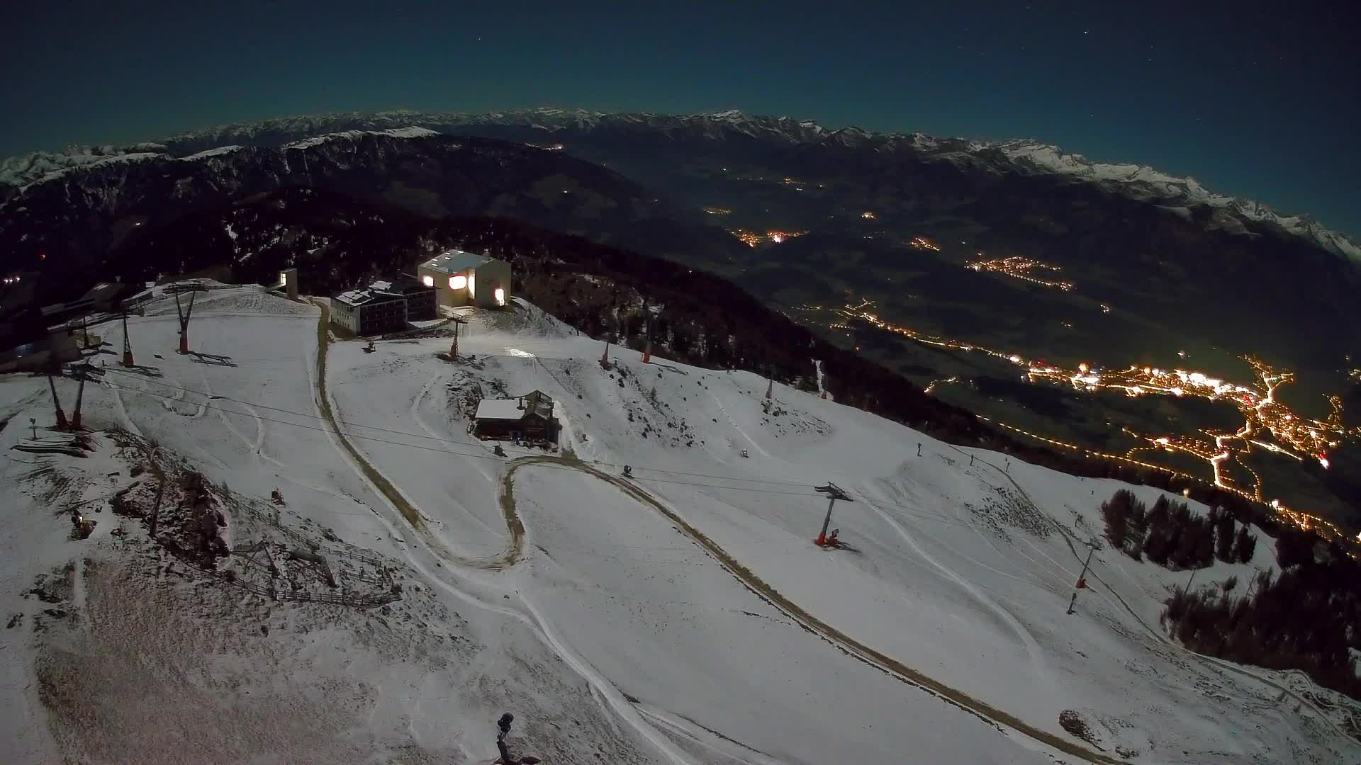 Stazione sciistica di Plan de Corones | vista su Brunico