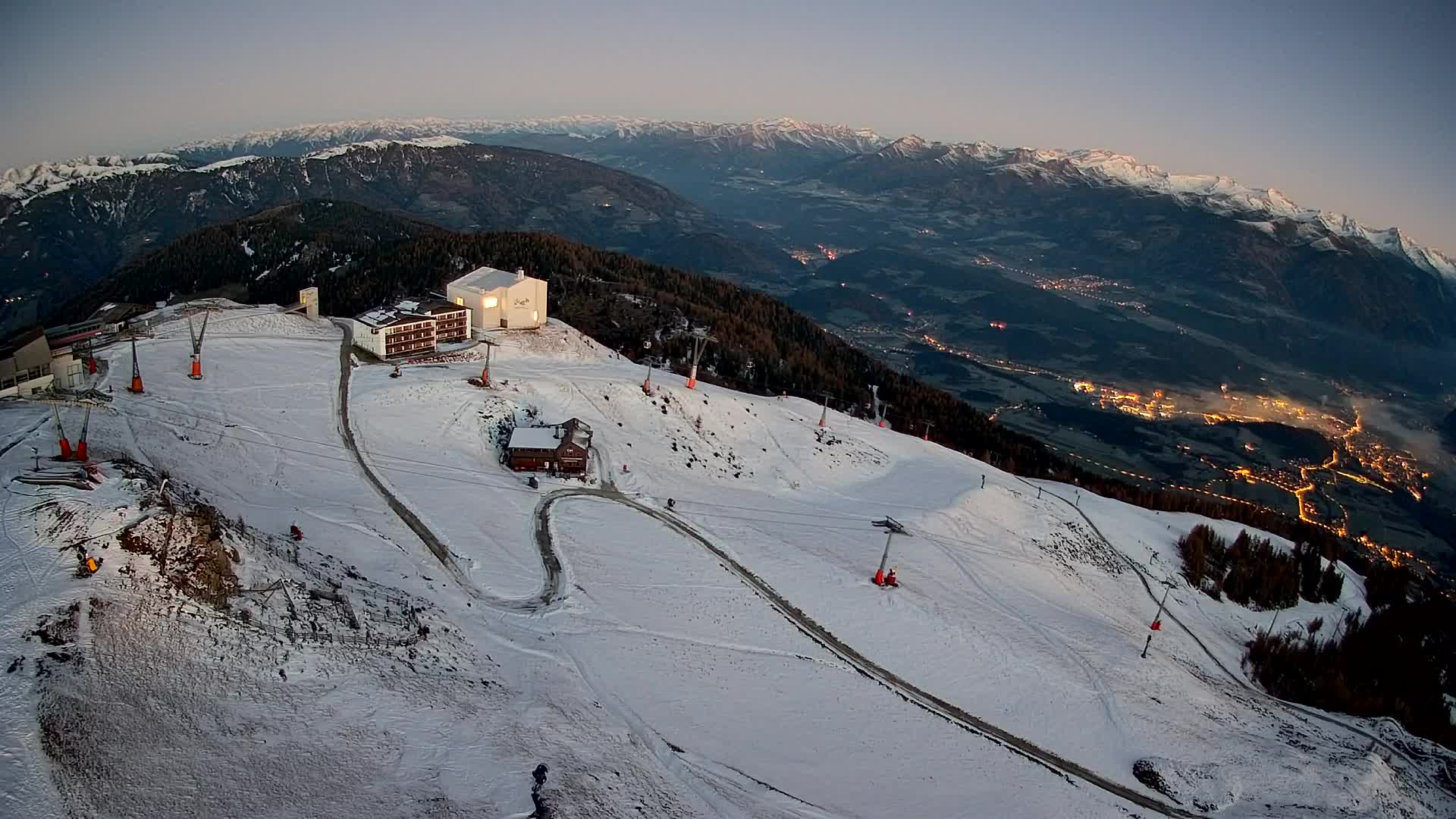 Skigebiet Kronplatz Gipfel | Blick auf Bruneck