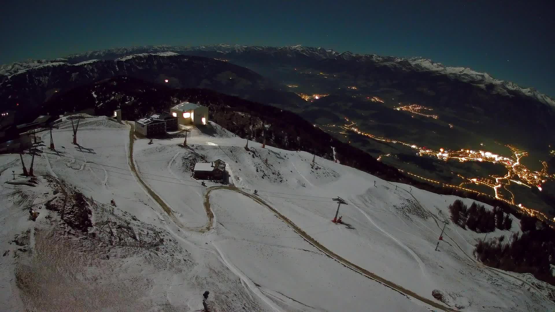 Kronplatz peak Ski resort | view to Bruneck