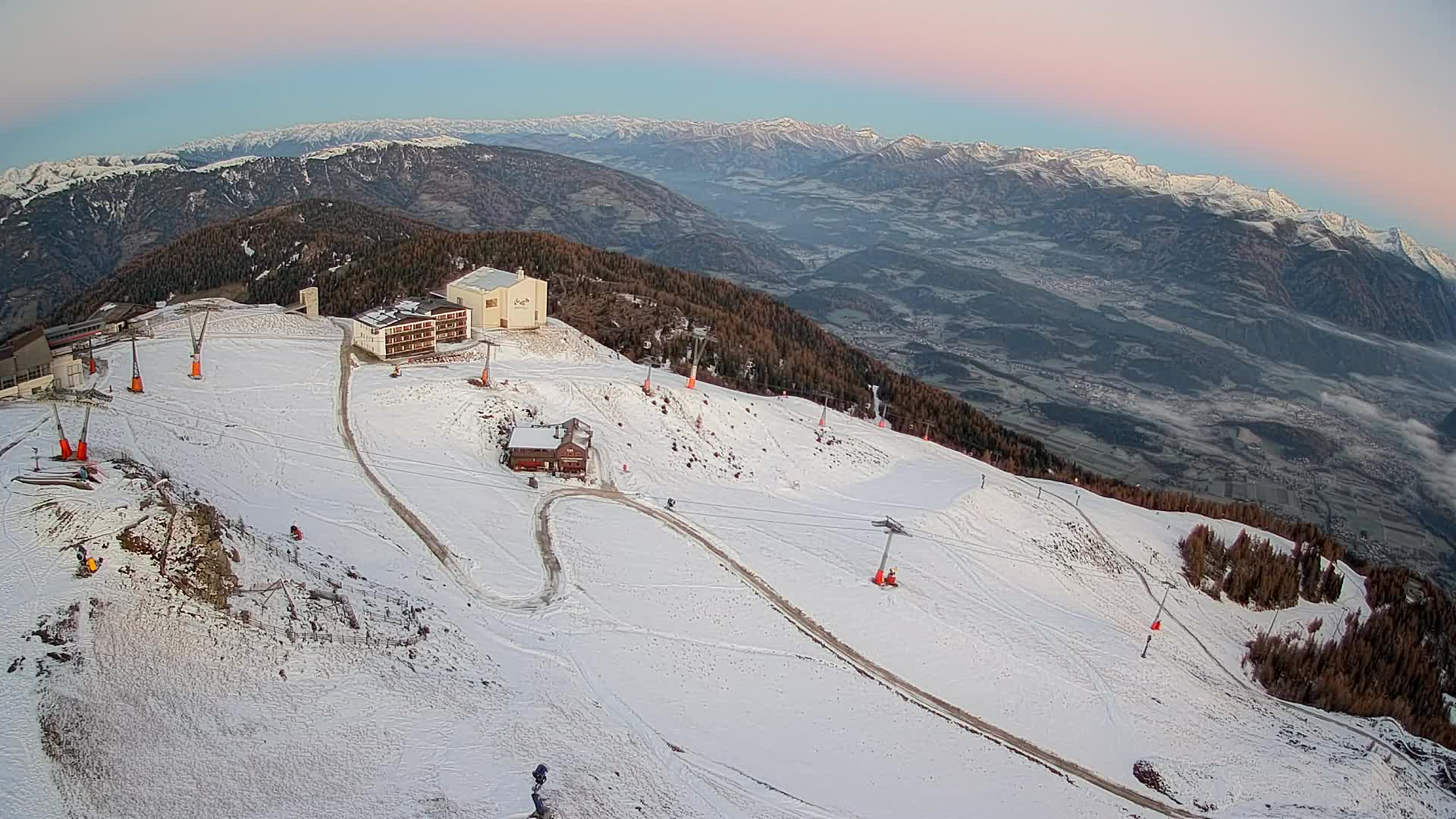 Stazione sciistica di Plan de Corones | vista su Brunico