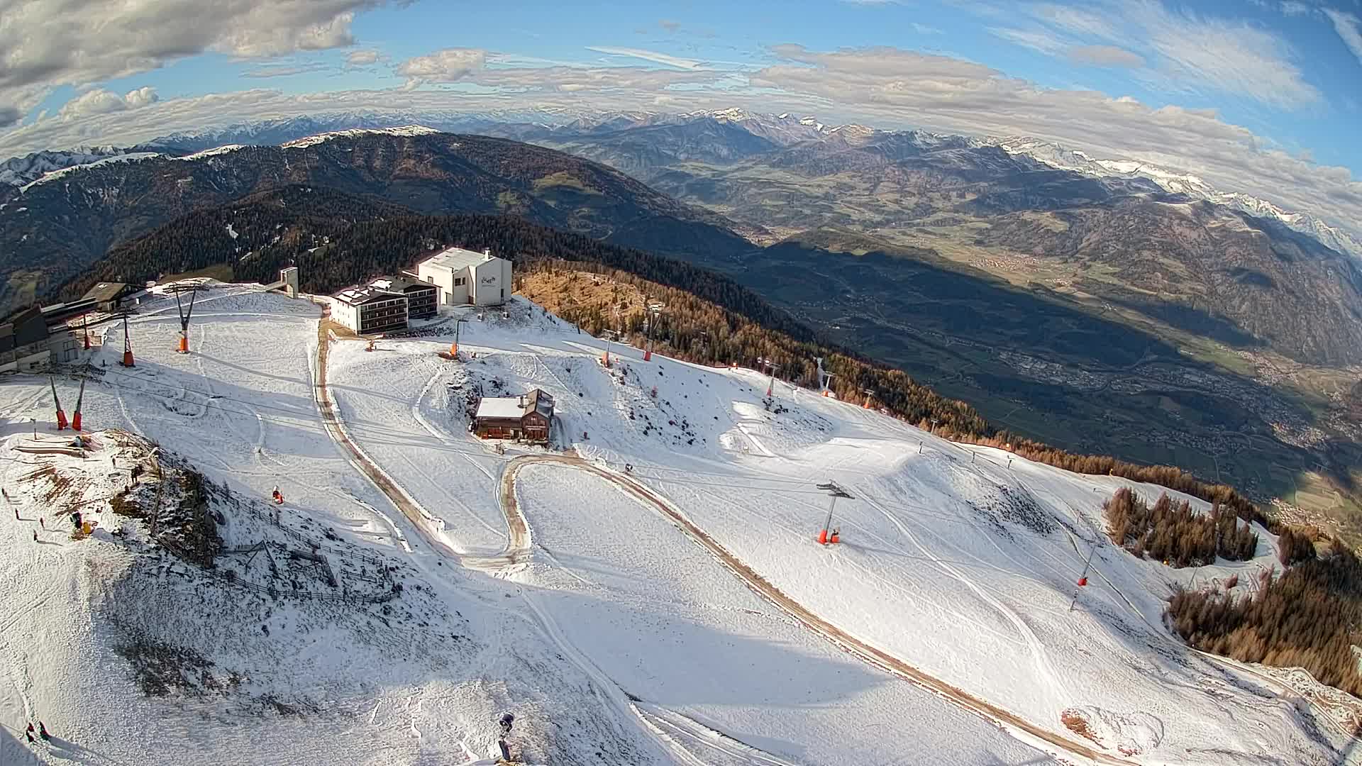 Skigebiet Kronplatz Gipfel | Blick auf Bruneck