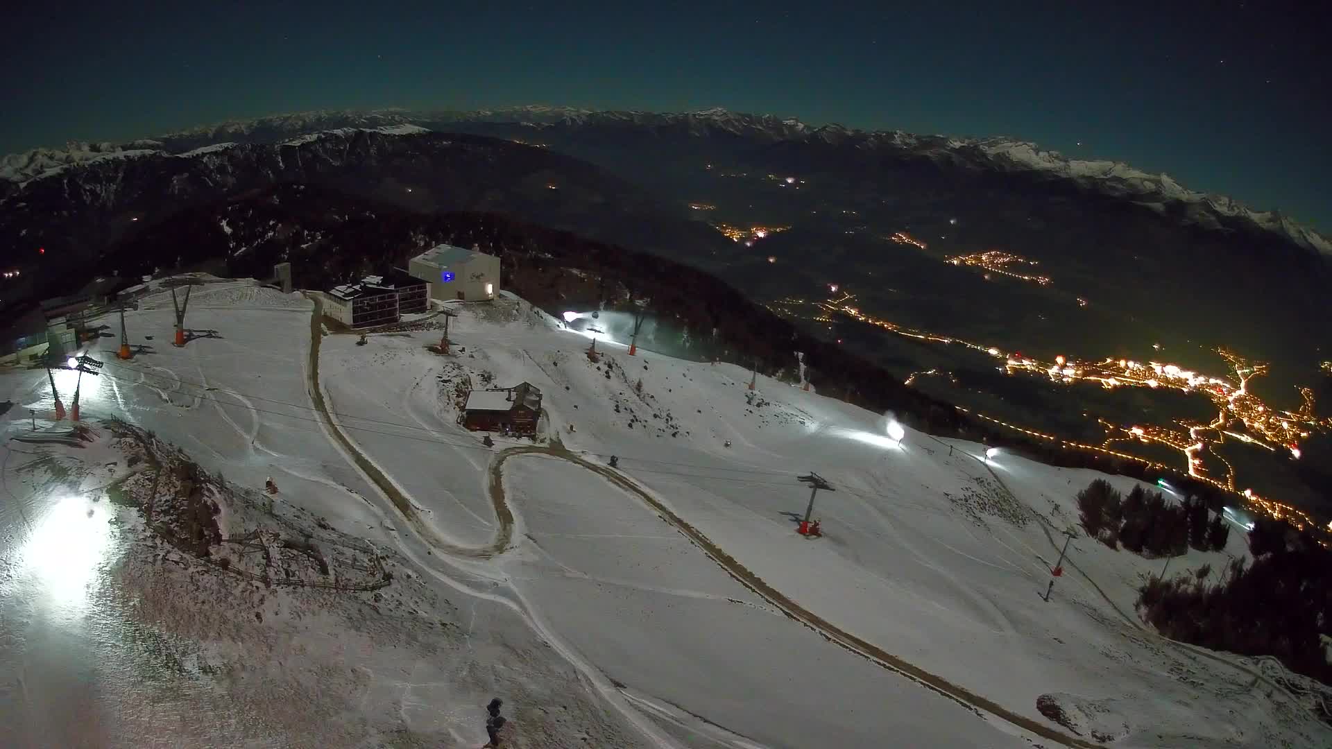 Stazione sciistica di Plan de Corones | vista su Brunico