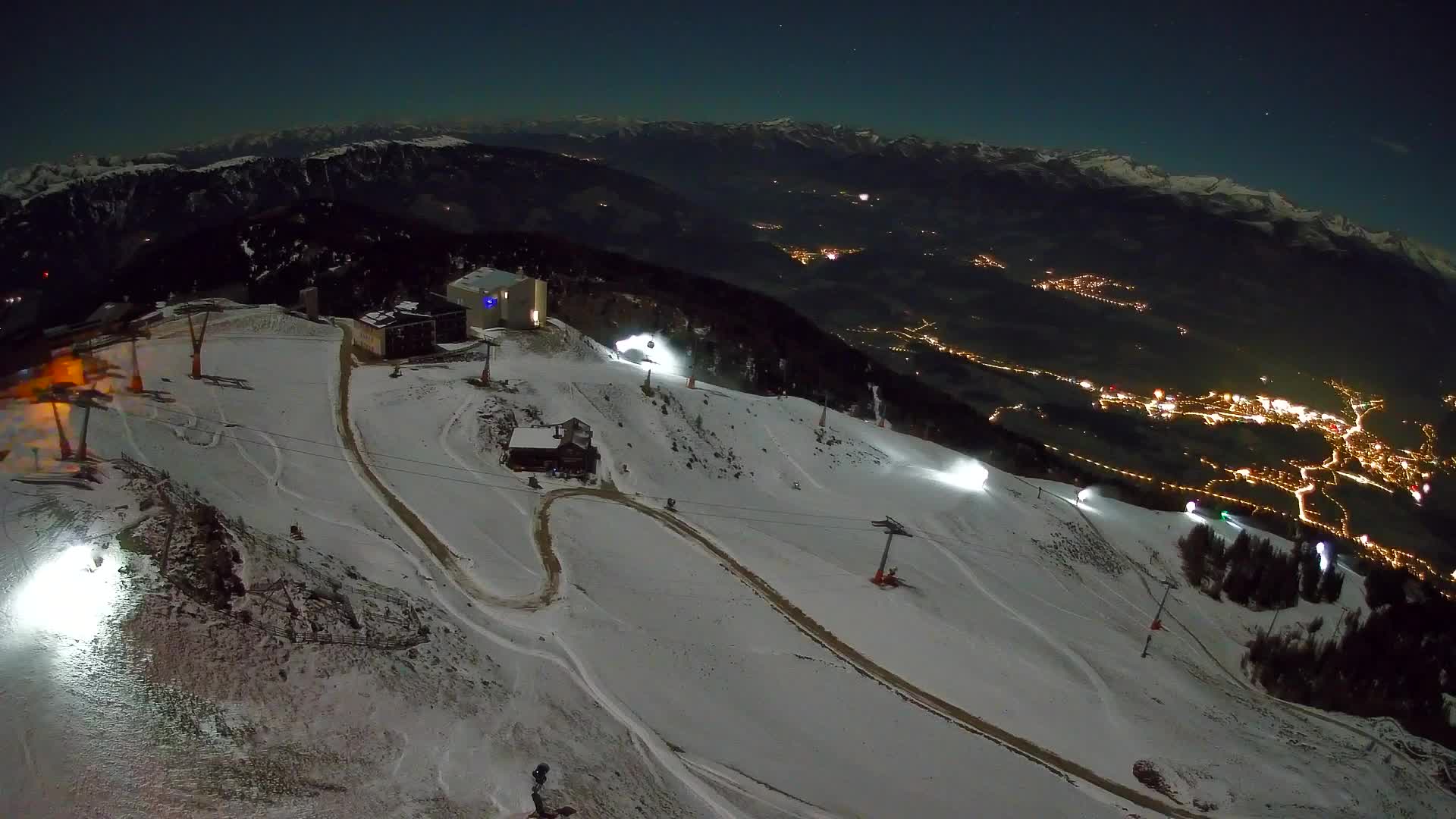 Skigebiet Kronplatz Gipfel | Blick auf Bruneck