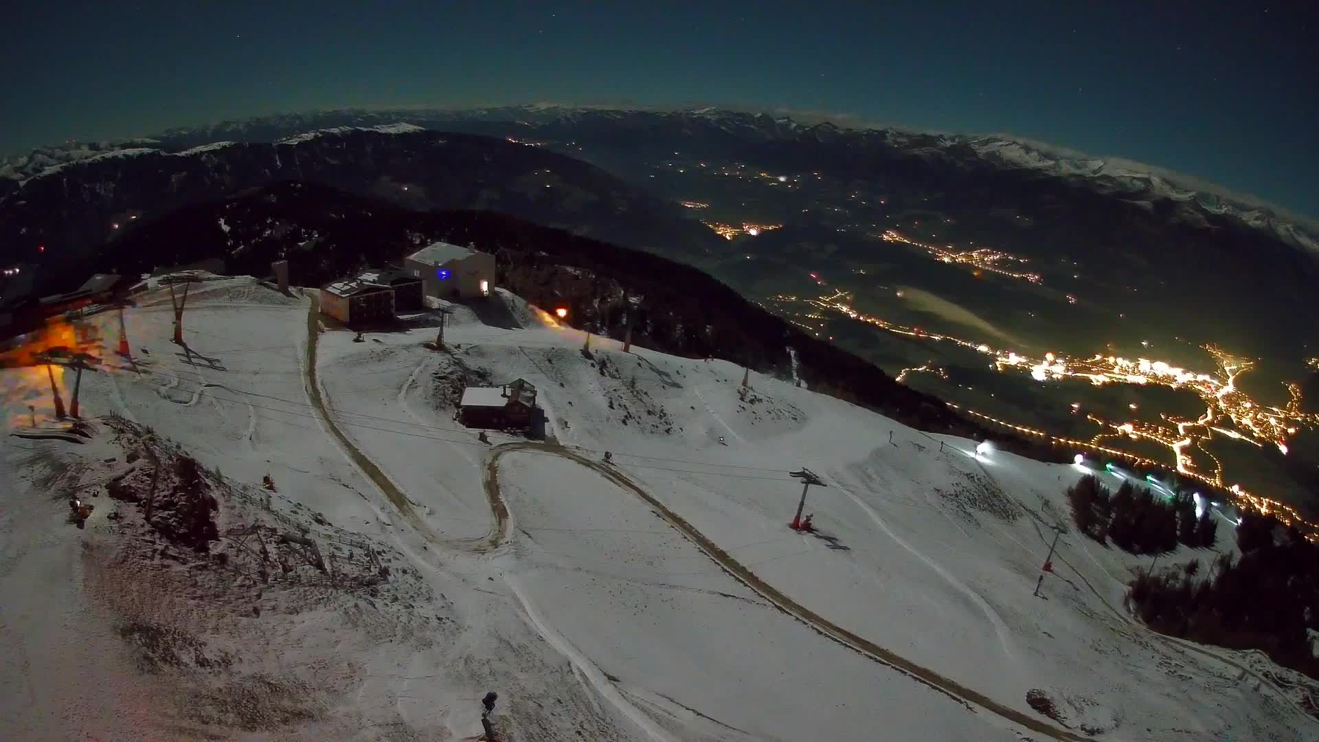Station de ski Kronplatz sommet | vue sur Brunico