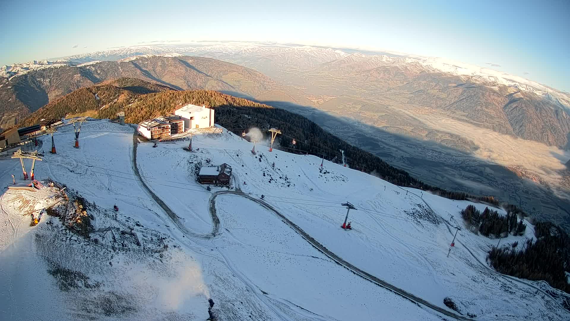 Stazione sciistica di Plan de Corones | vista su Brunico
