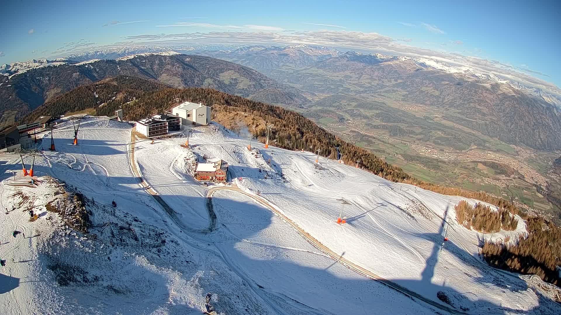 Stazione sciistica di Plan de Corones | vista su Brunico