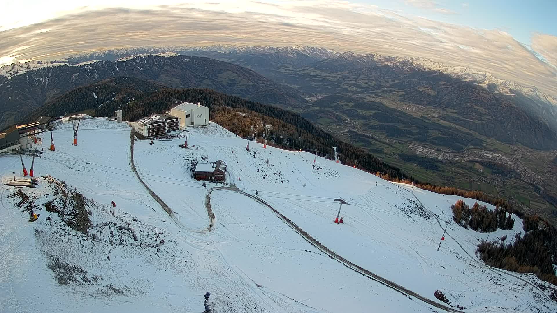 Stazione sciistica di Plan de Corones | vista su Brunico