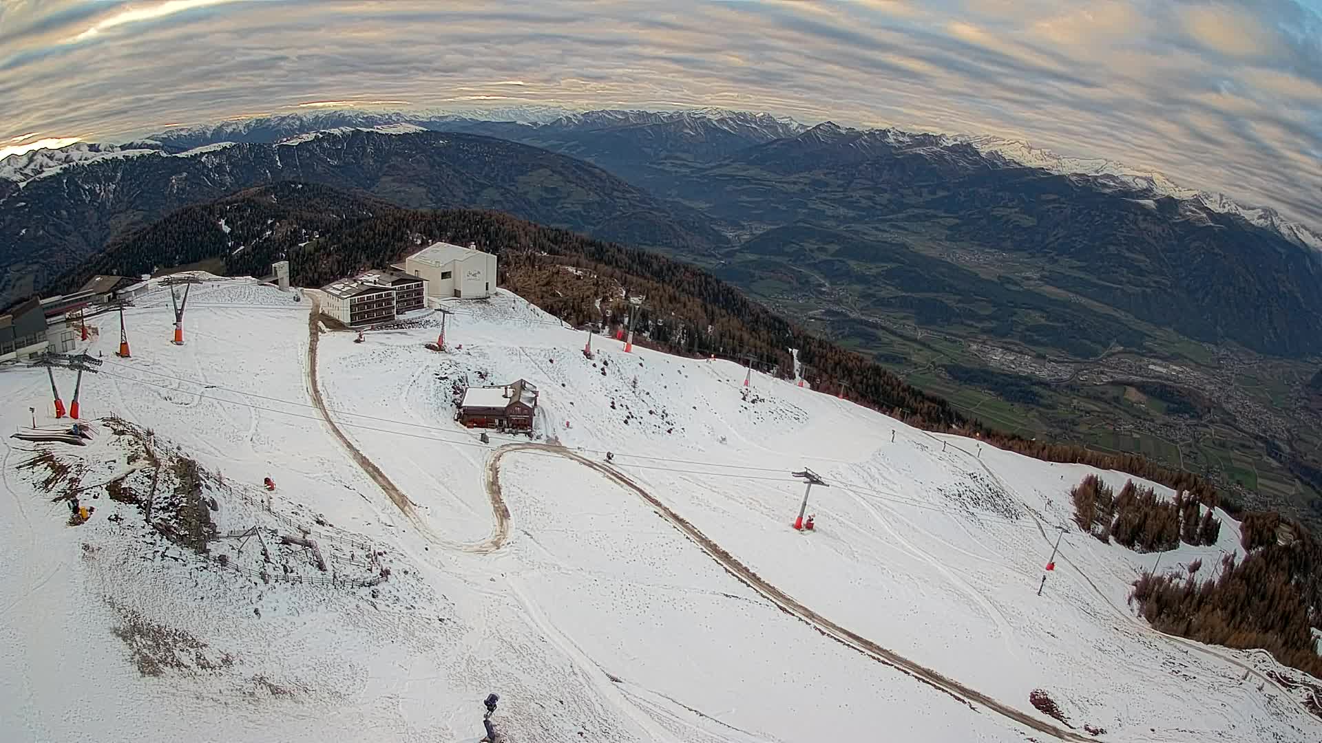 Smučišče Kronplatz – vrh | pogled na Bruneck