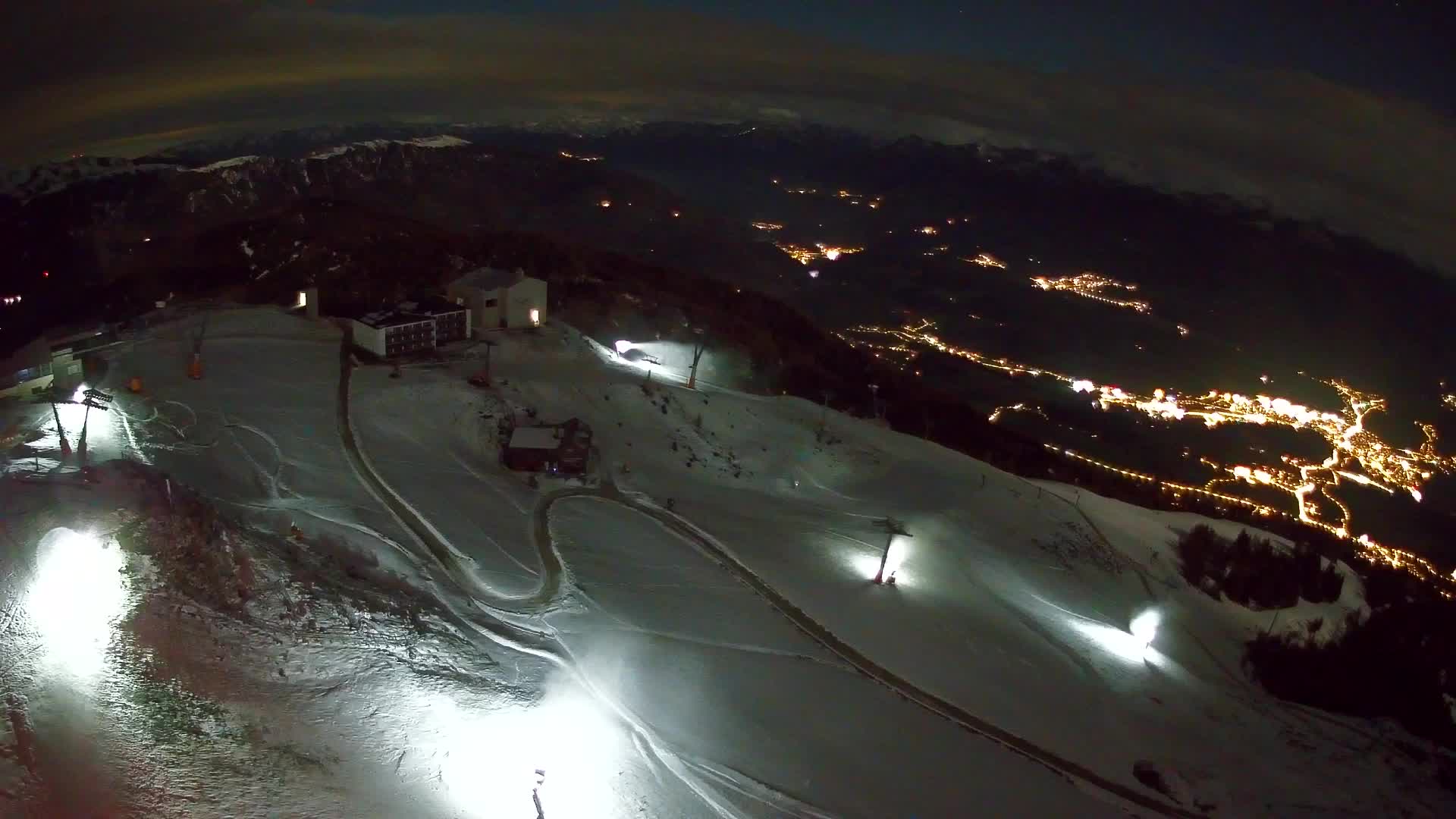 Stazione sciistica di Plan de Corones | vista su Brunico
