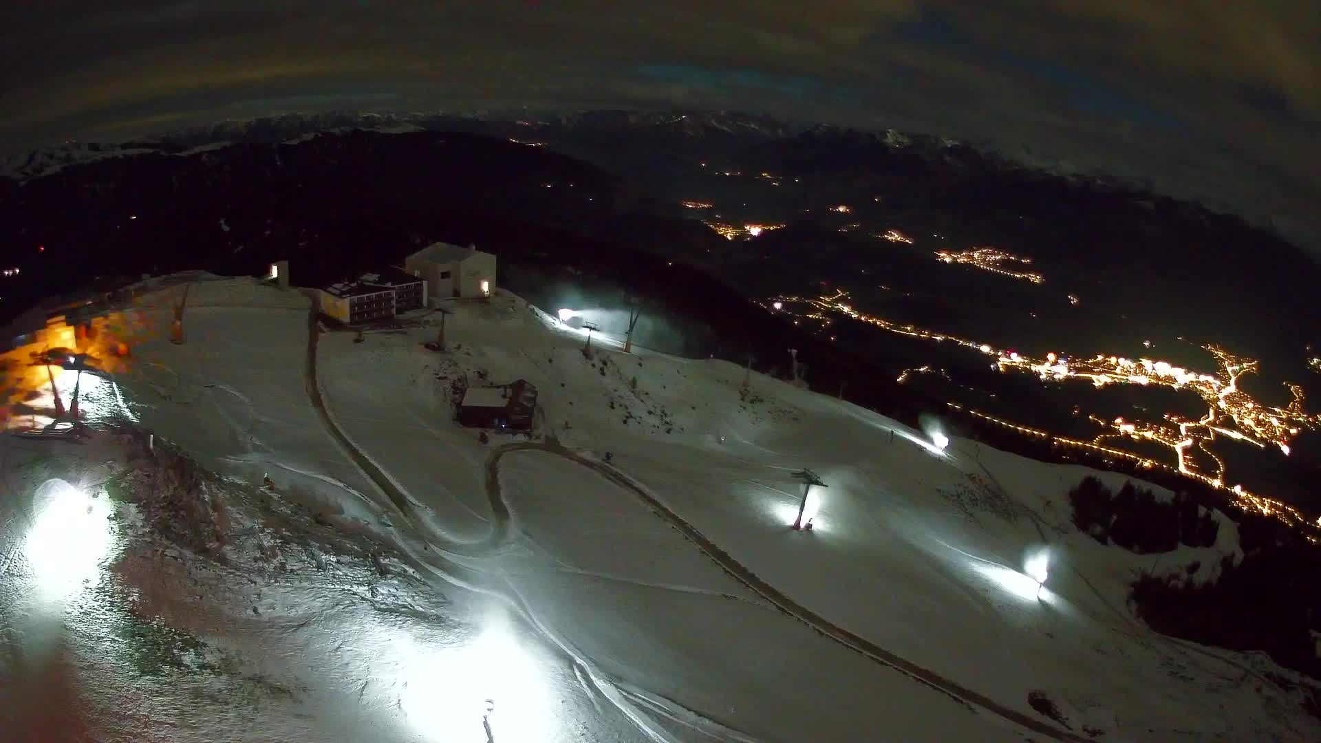 Stazione sciistica di Plan de Corones | vista su Brunico