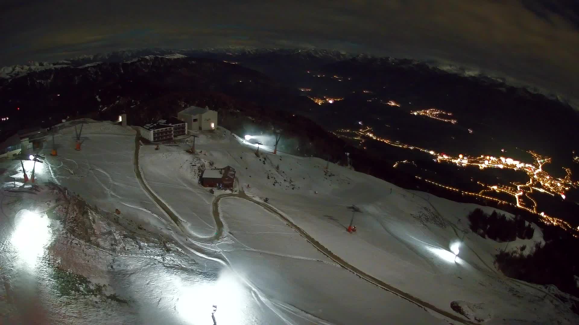 Stazione sciistica di Plan de Corones | vista su Brunico