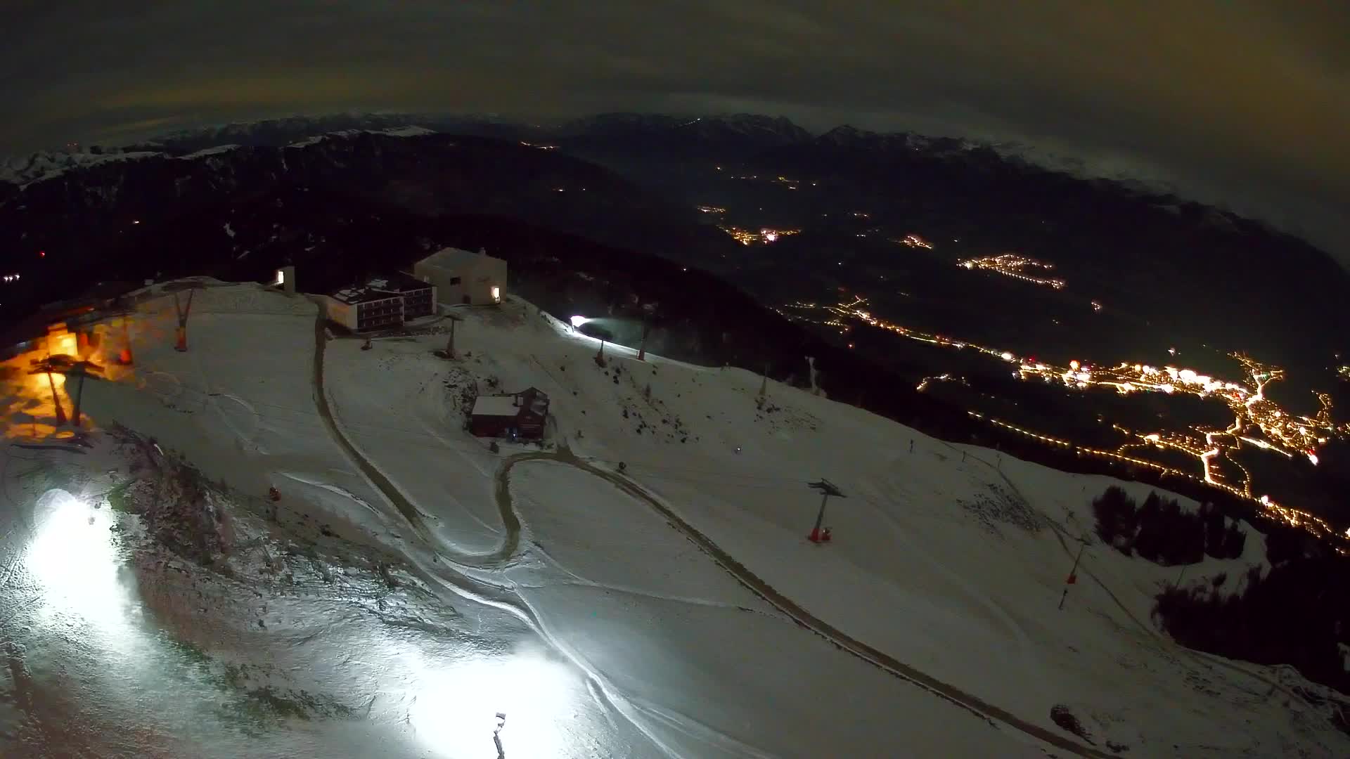 Stazione sciistica di Plan de Corones | vista su Brunico
