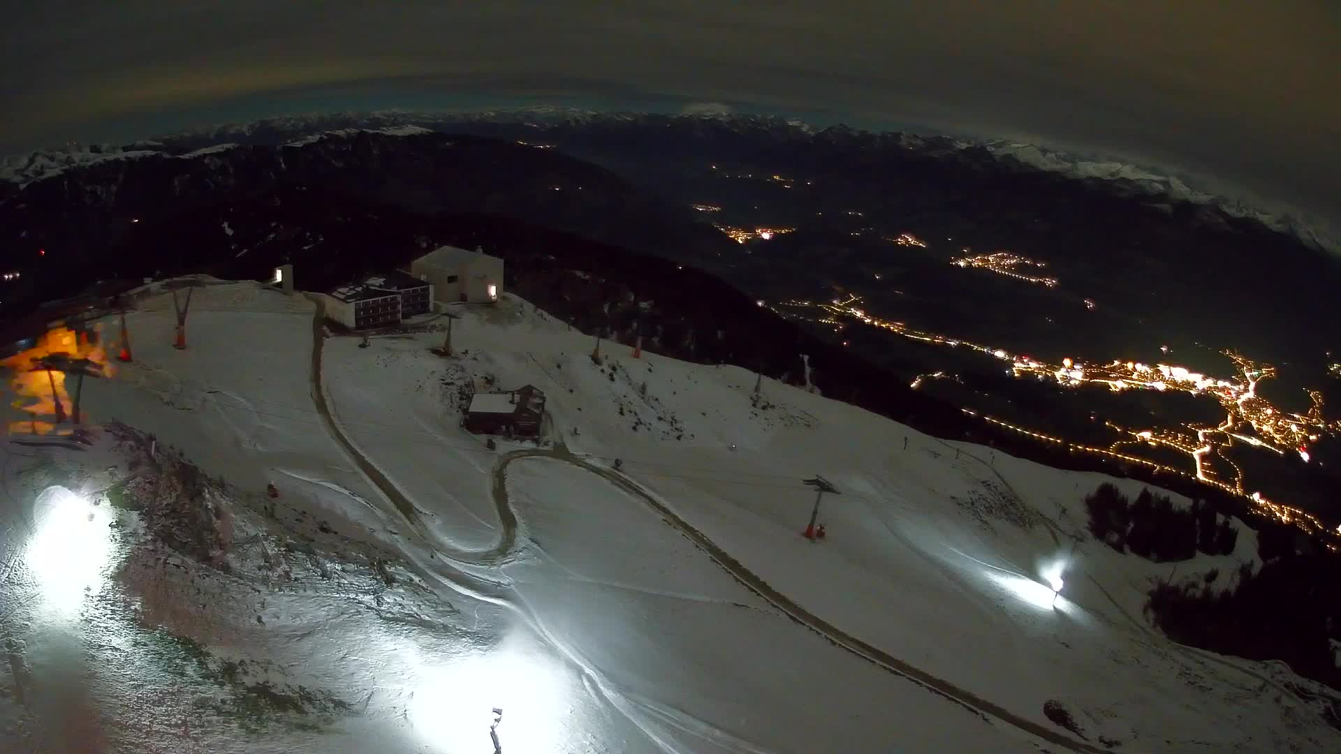 Stazione sciistica di Plan de Corones | vista su Brunico