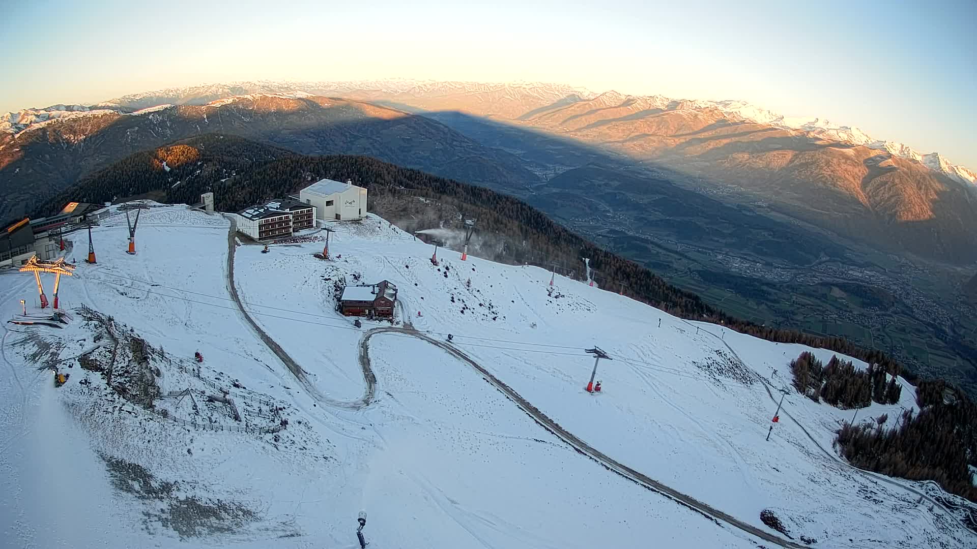 Station de ski Kronplatz sommet | vue sur Brunico