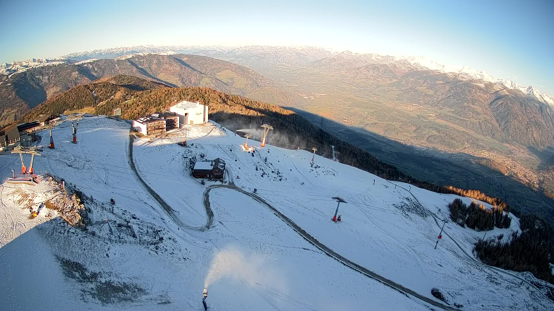 Skigebiet Kronplatz Gipfel | Blick auf Bruneck