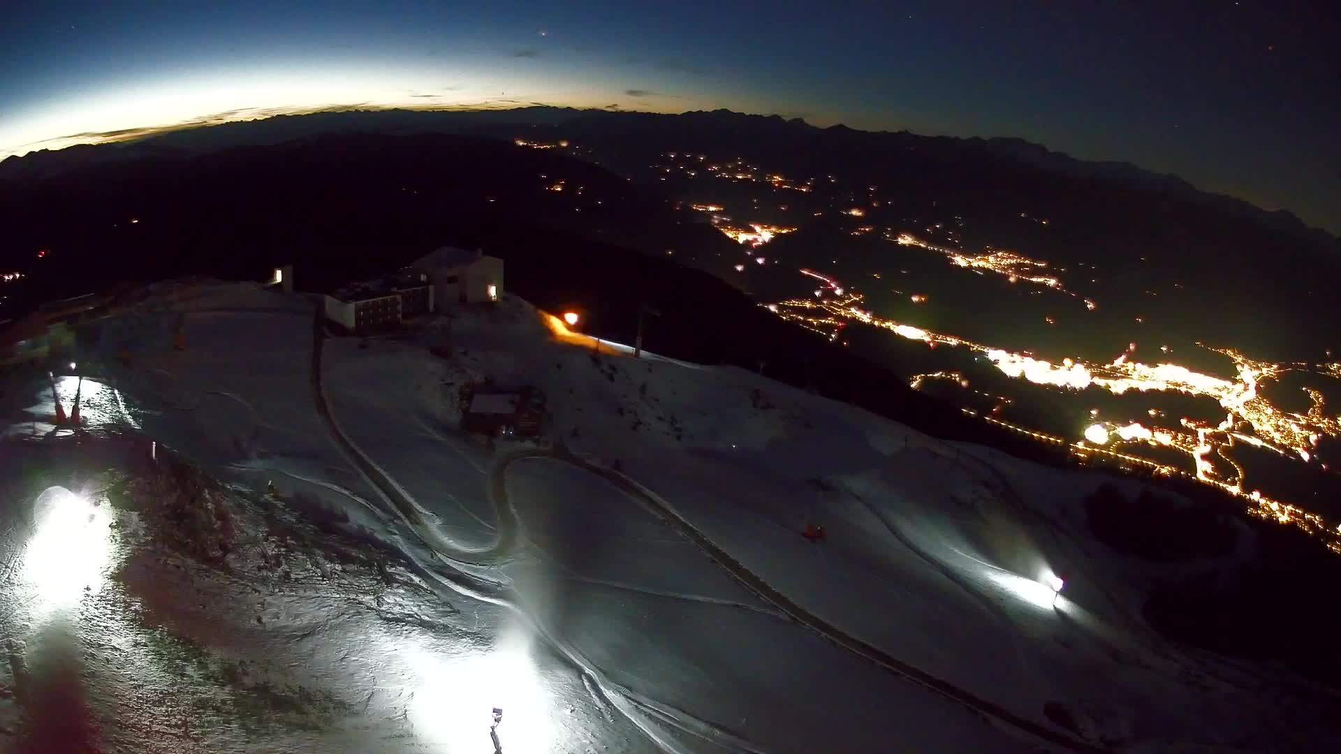 Skigebiet Kronplatz Gipfel | Blick auf Bruneck