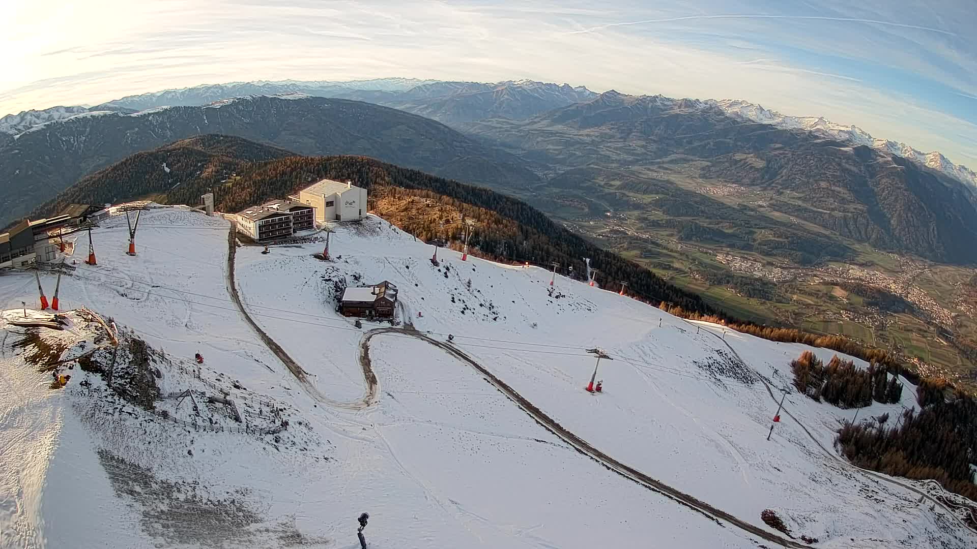 Skigebiet Kronplatz Gipfel | Blick auf Bruneck
