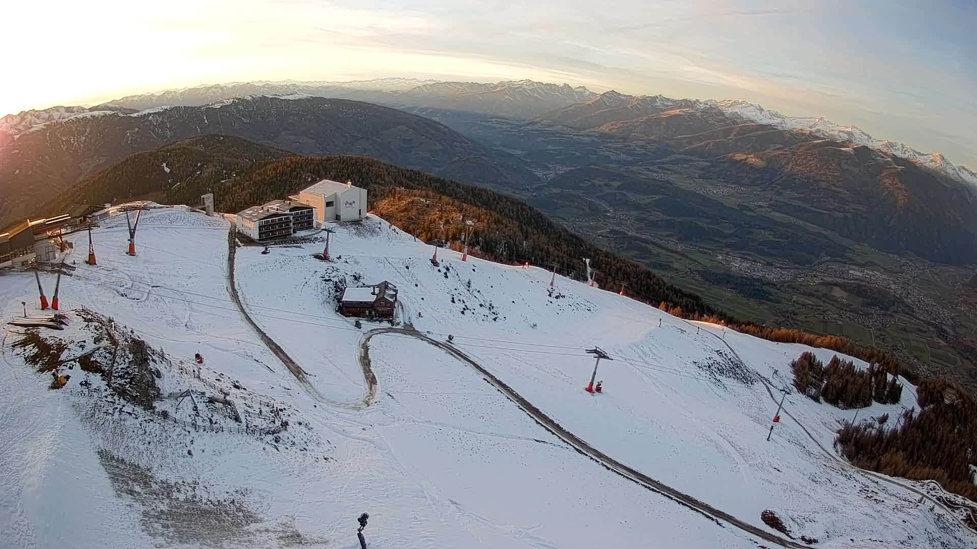 Stazione sciistica di Plan de Corones | vista su Brunico