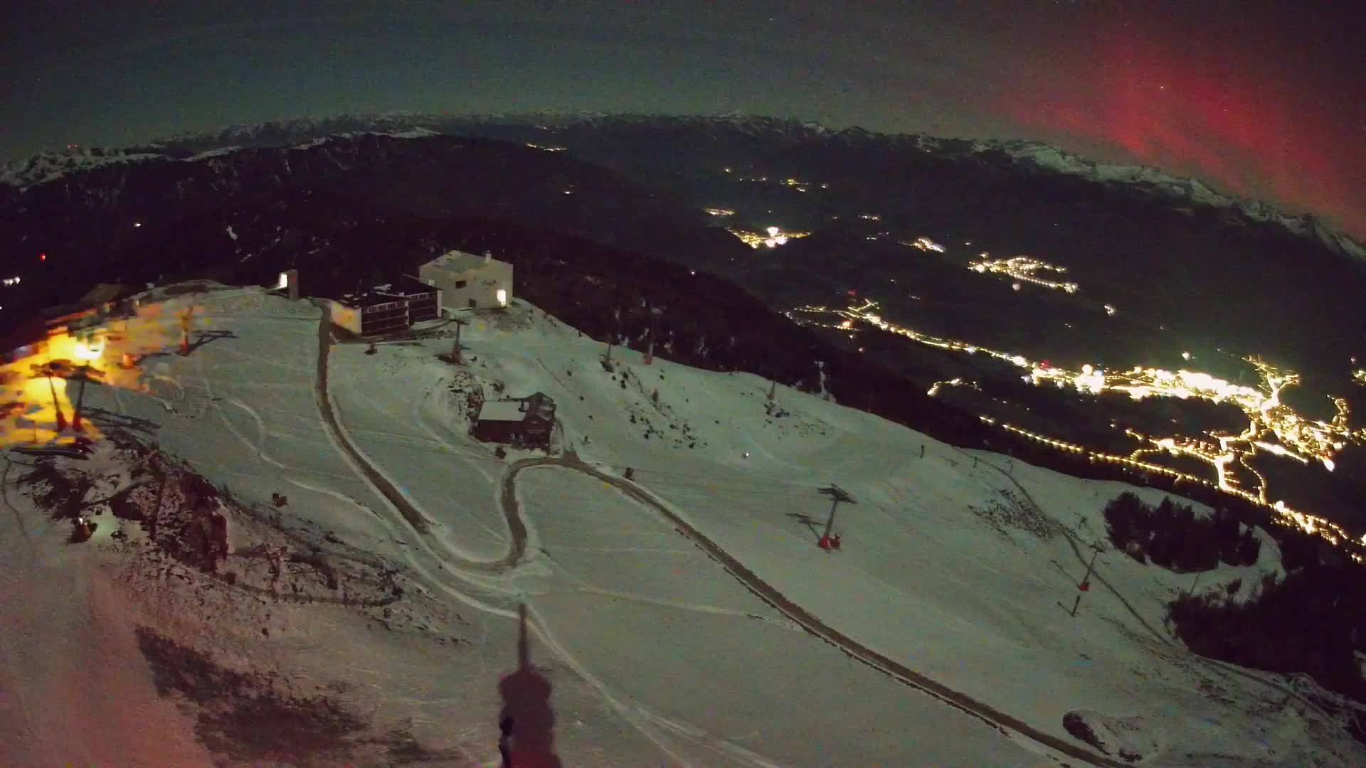 Cima estación de esquí Kronplatz | vista hacia Brunico