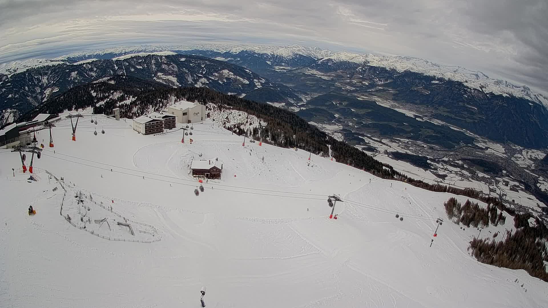 Smučišče Kronplatz – vrh | pogled na Bruneck