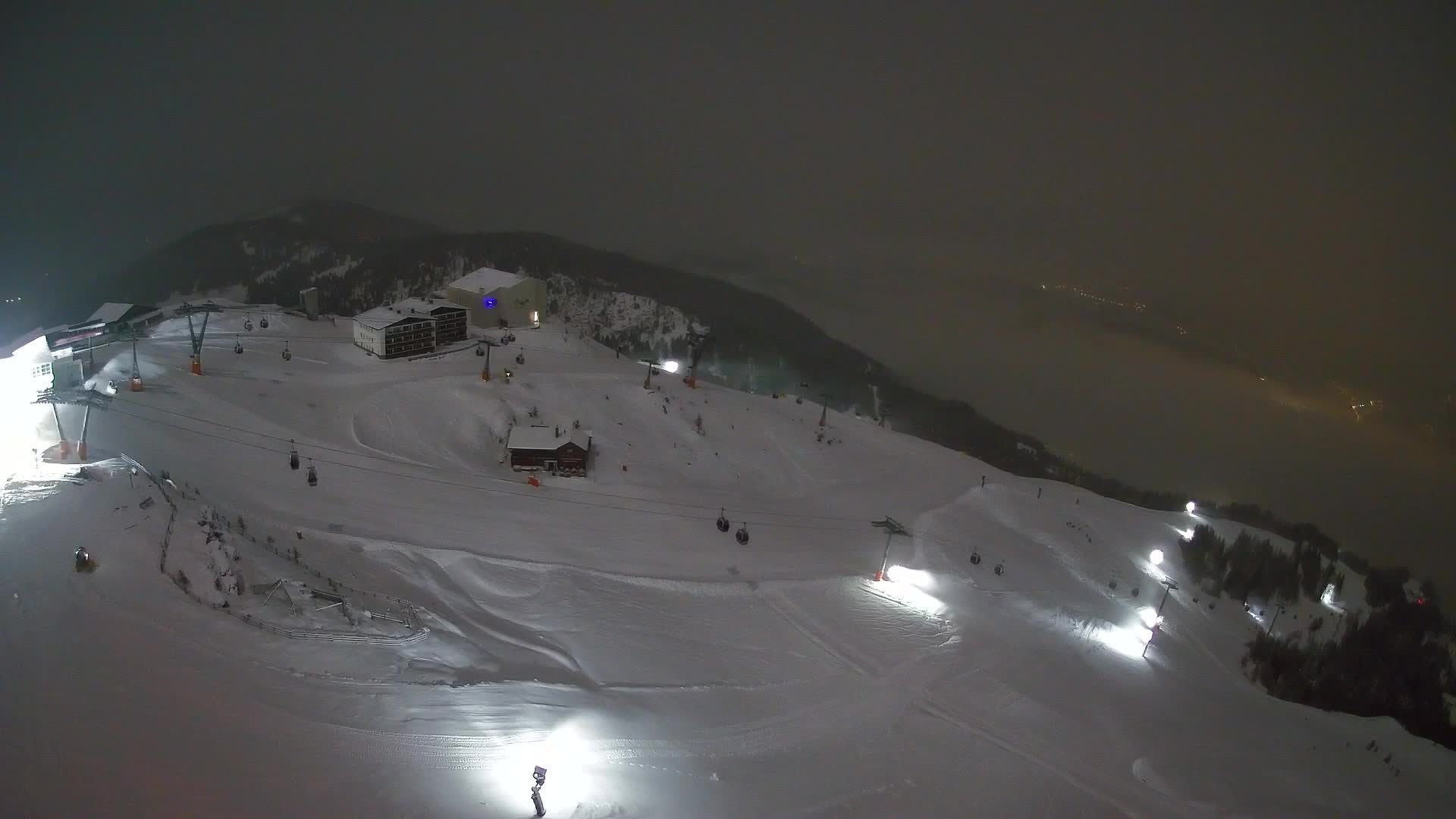 Kronplatz peak Ski resort | view to Bruneck