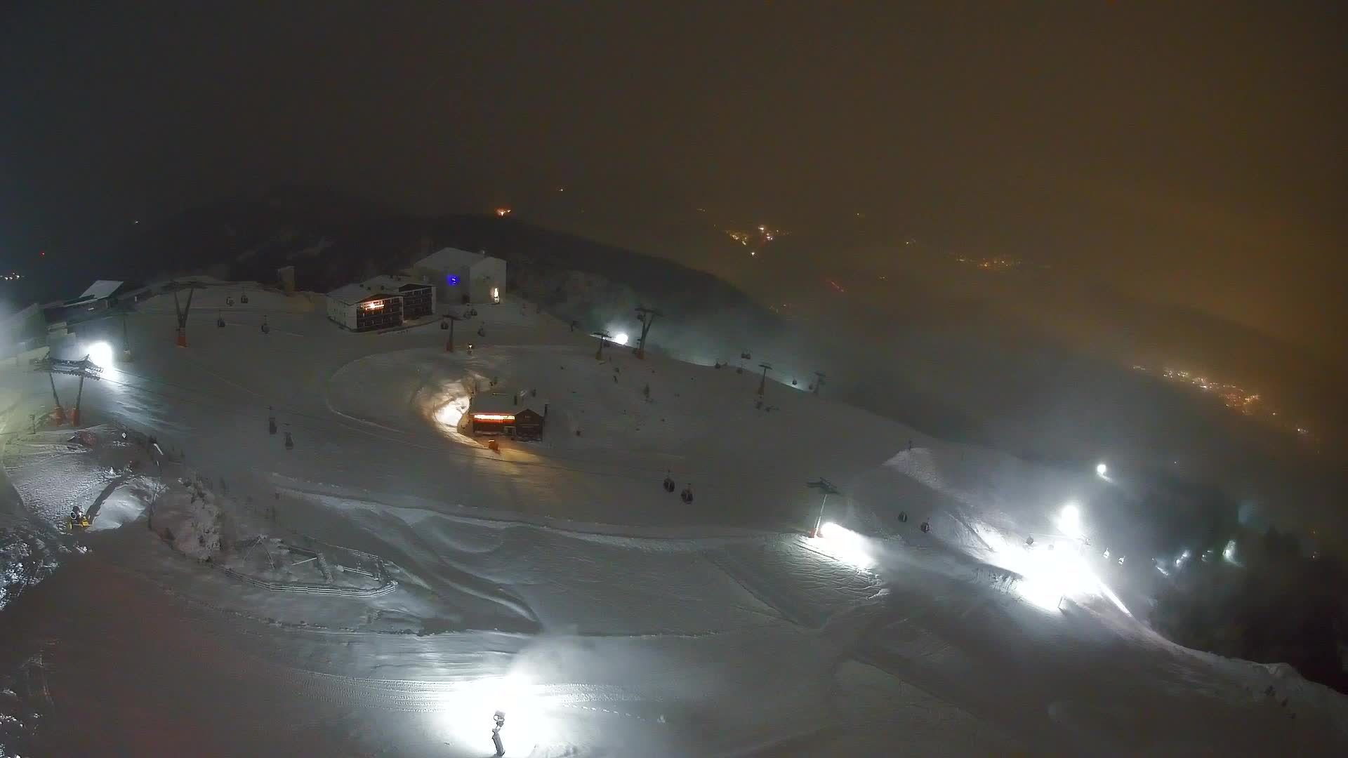 Kronplatz peak Ski resort | view to Bruneck