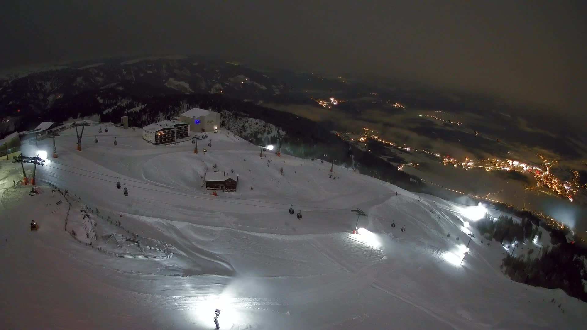 Kronplatz peak Ski resort | view to Bruneck