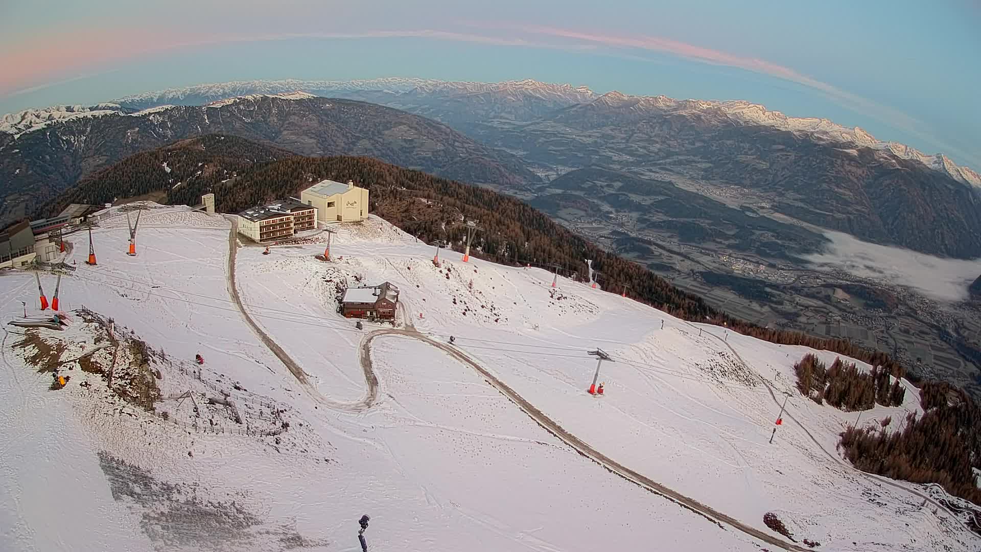 Skigebiet Kronplatz Gipfel | Blick auf Bruneck