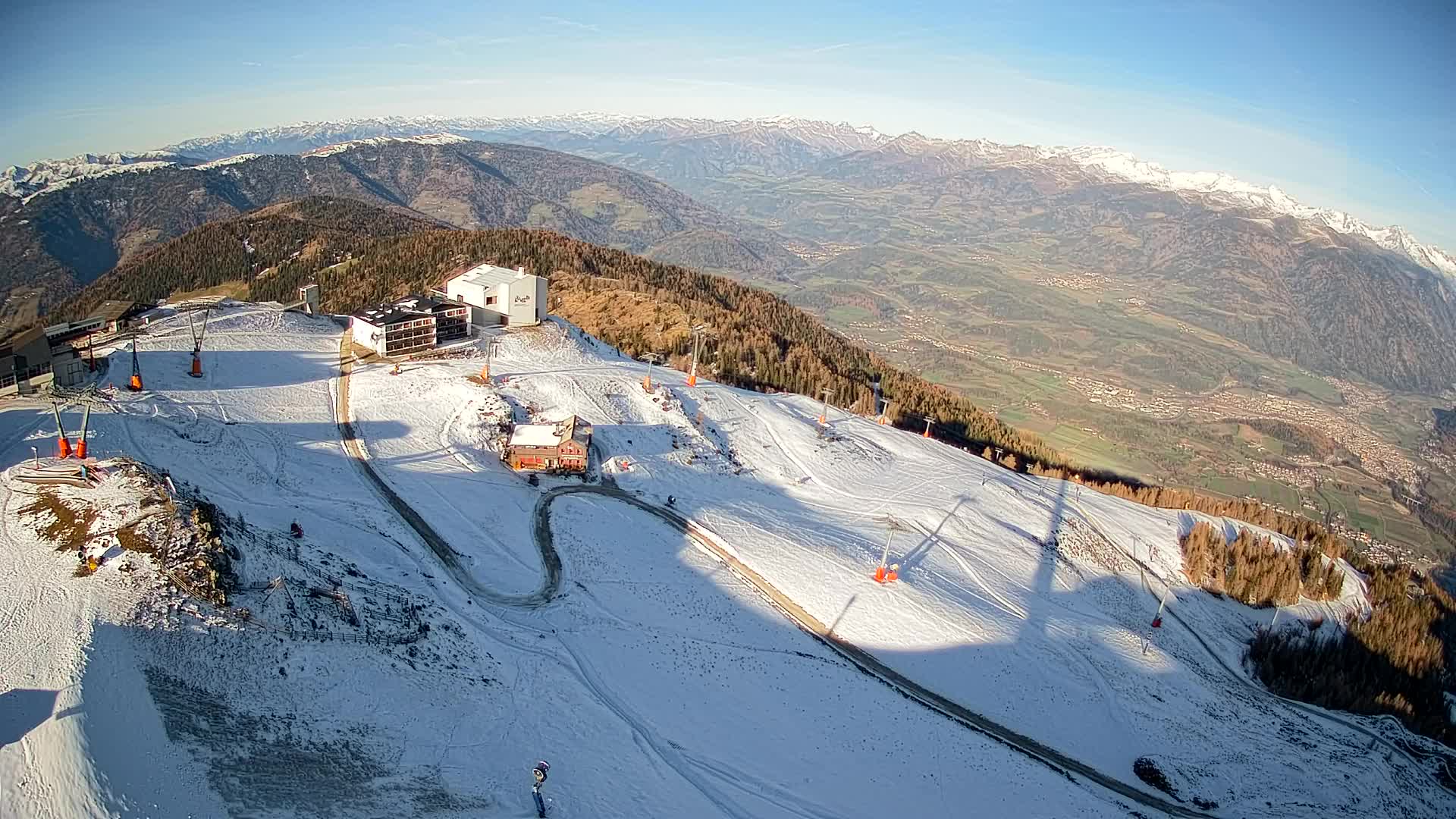Stazione sciistica di Plan de Corones | vista su Brunico