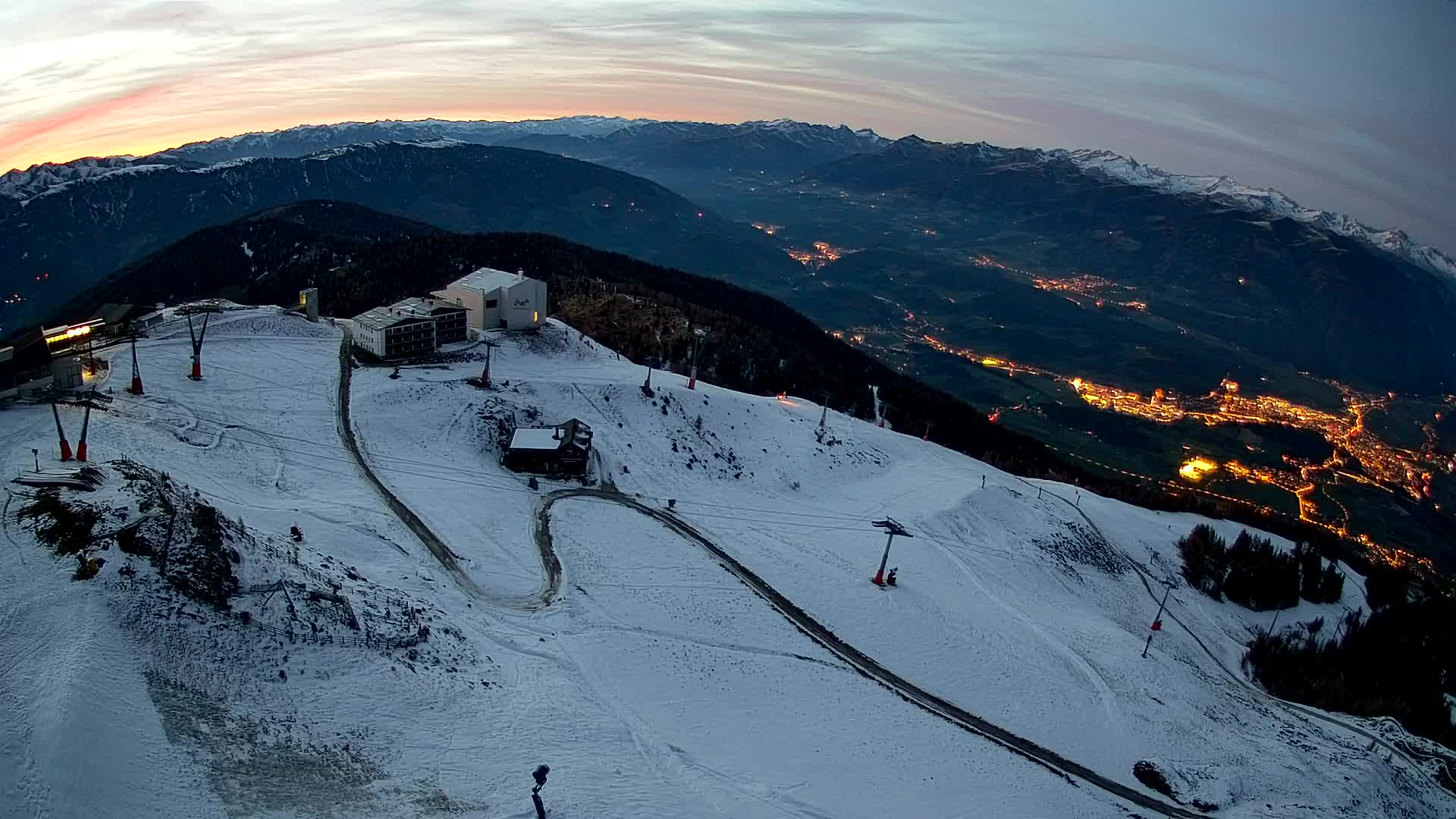 Station de ski Kronplatz sommet | vue sur Brunico