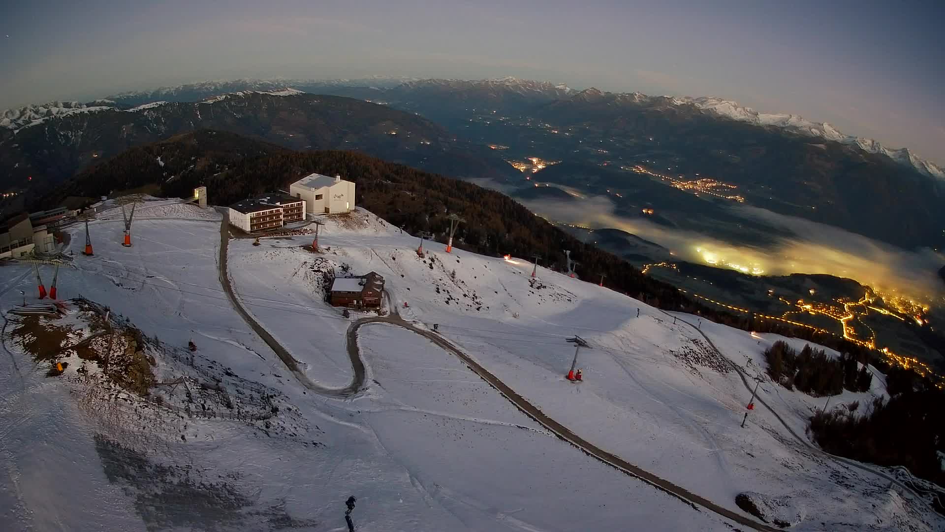 Skigebiet Kronplatz Gipfel | Blick auf Bruneck